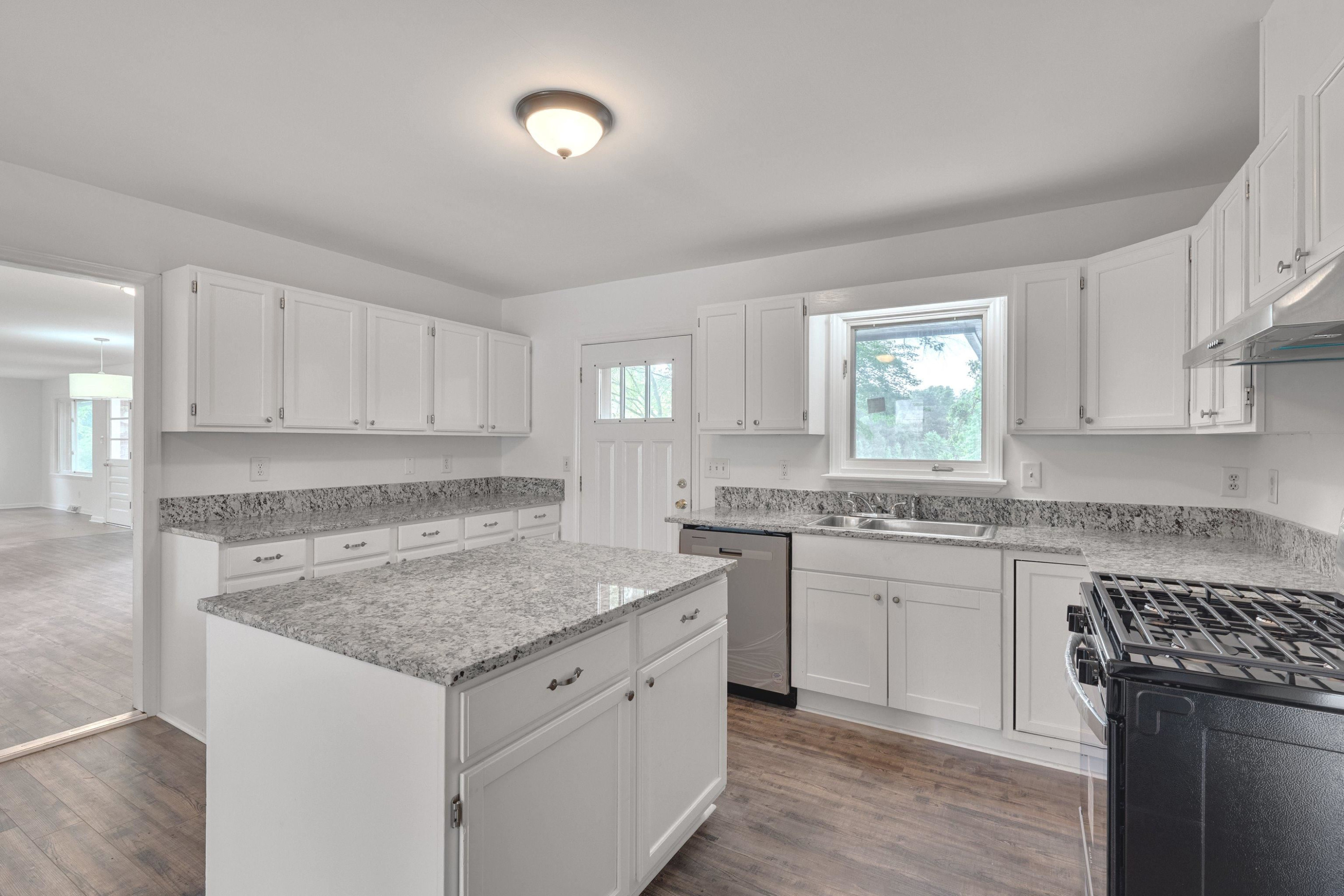 2171 Bud Lipscomb Road