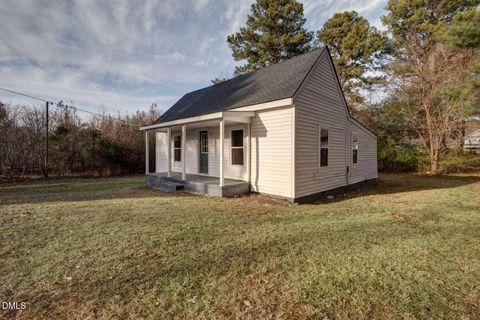 401 Prince Drive Holly Springs NC 27540