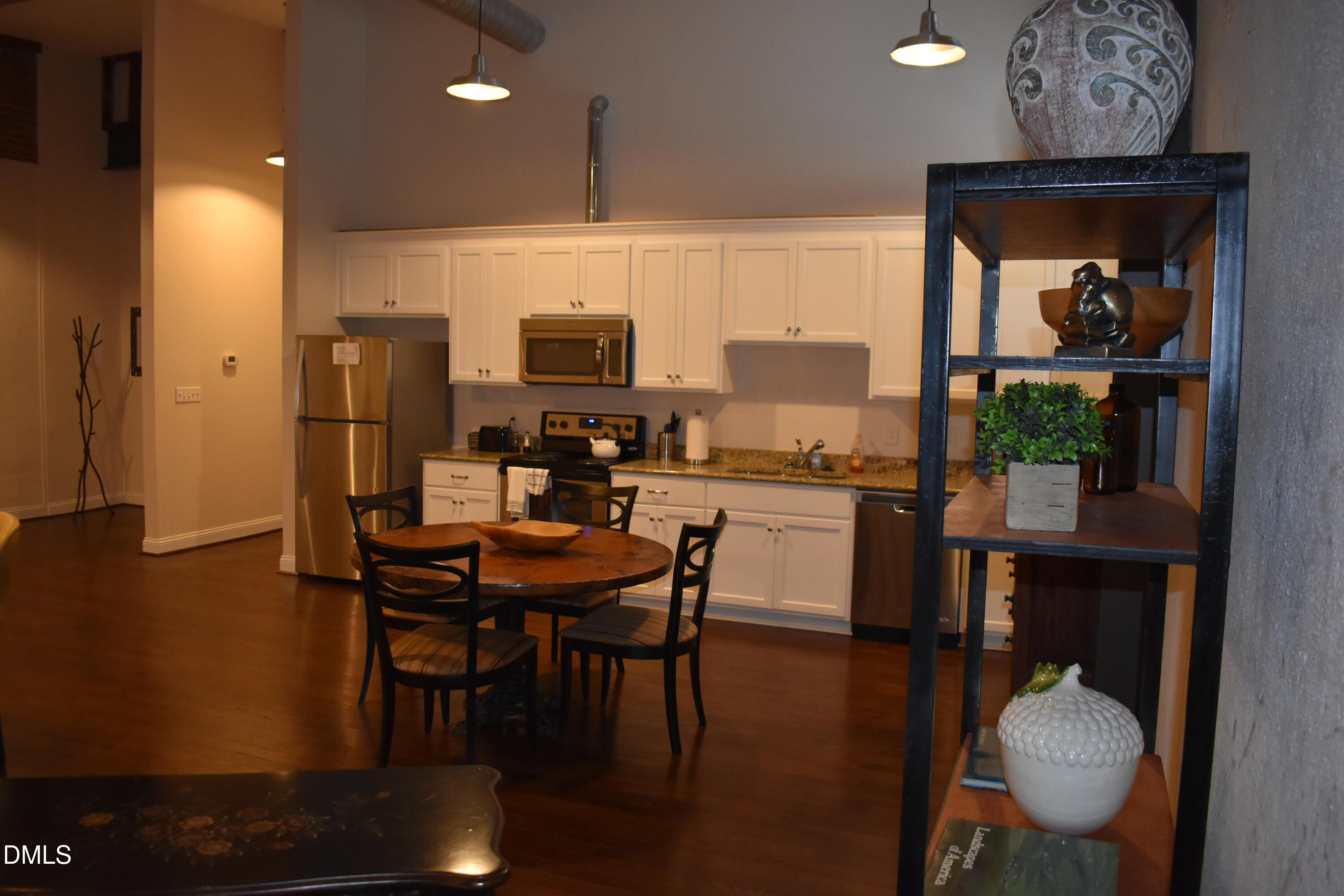 231-B N Chatham Avenue B