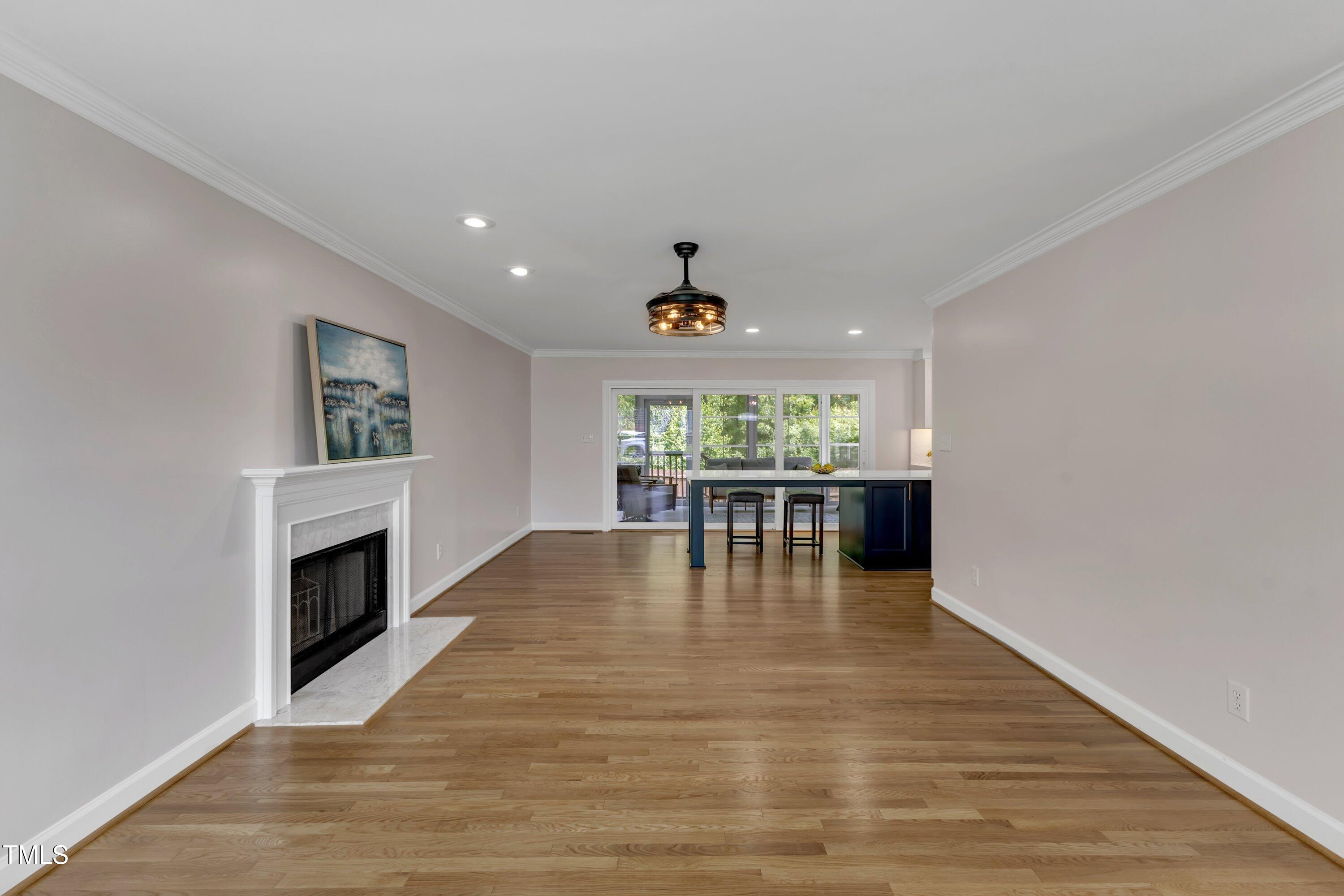 1005 Thorncroft Lane