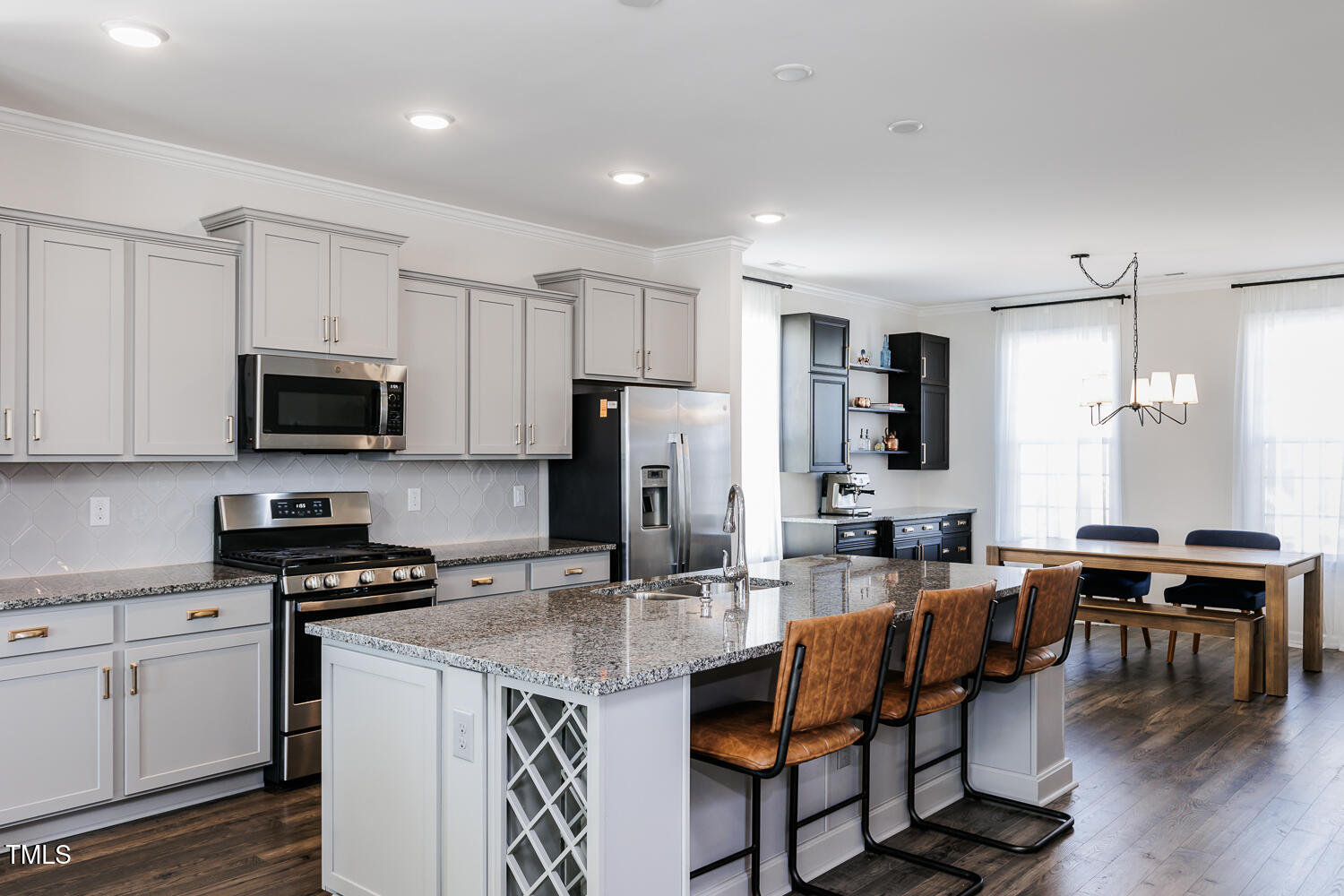 Raleigh, North Carolina 27616, United States, 4 Bedrooms Bedrooms, ,4 BathroomsBathrooms,Residential,Pending,17110