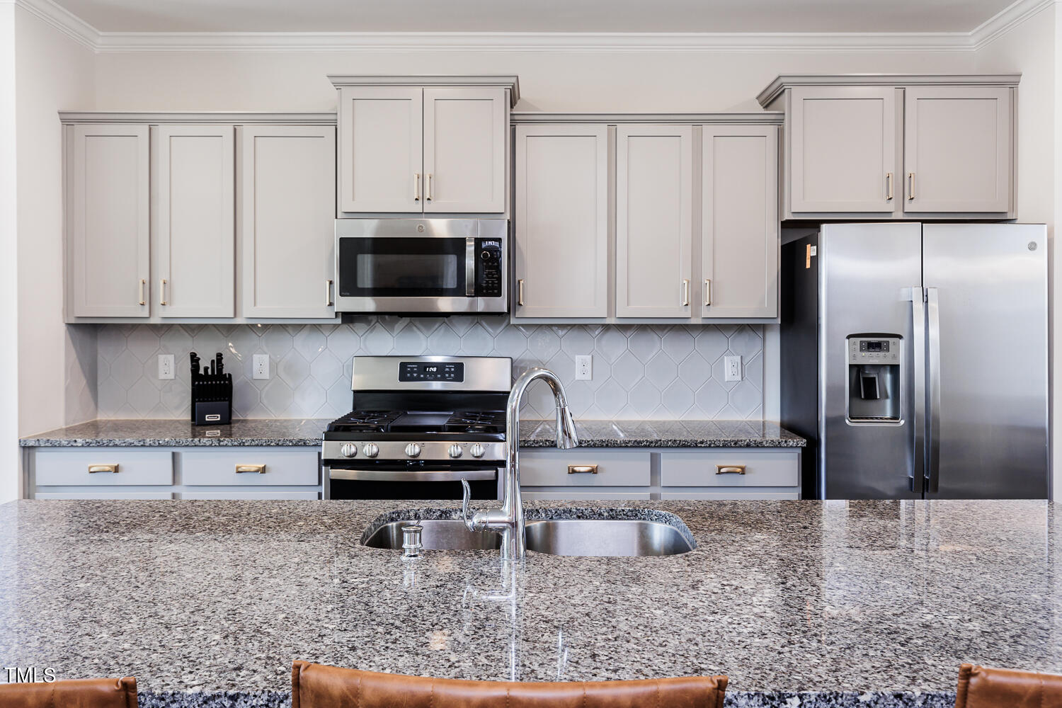 Raleigh, North Carolina 27616, United States, 4 Bedrooms Bedrooms, ,4 BathroomsBathrooms,Residential,Pending,17110