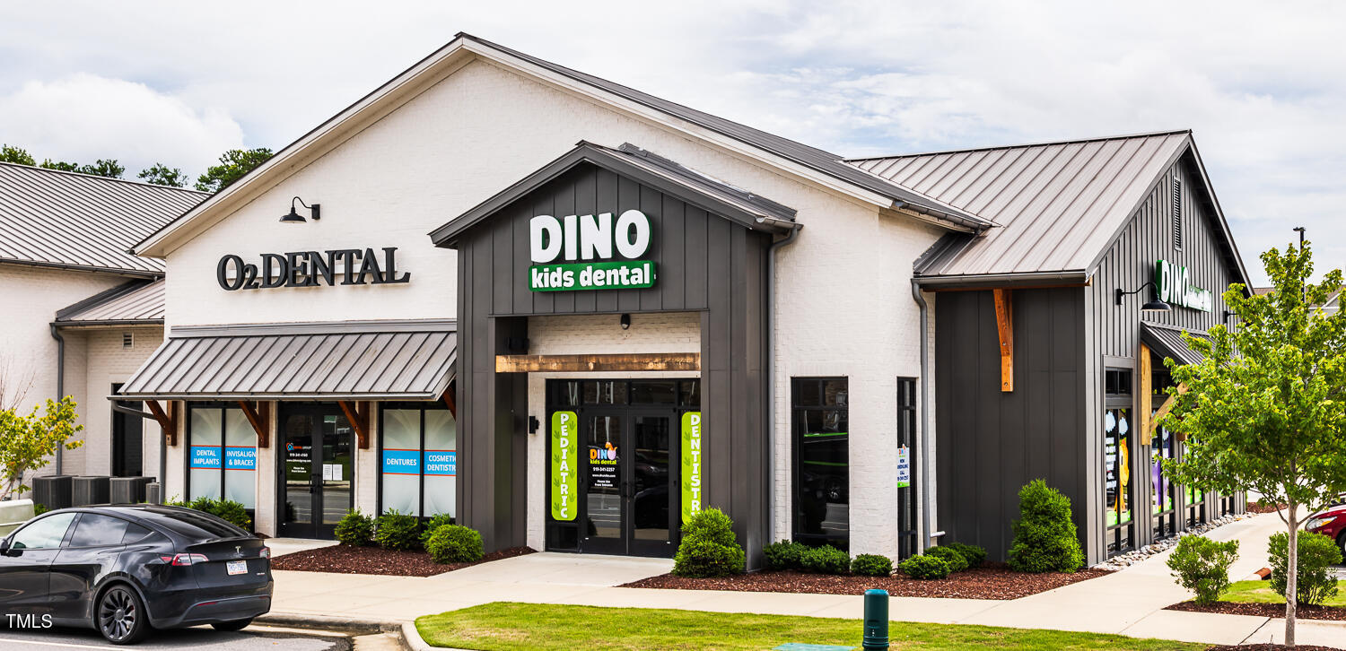 Raleigh, North Carolina 27616, United States, 4 Bedrooms Bedrooms, ,4 BathroomsBathrooms,Residential,Pending,17110