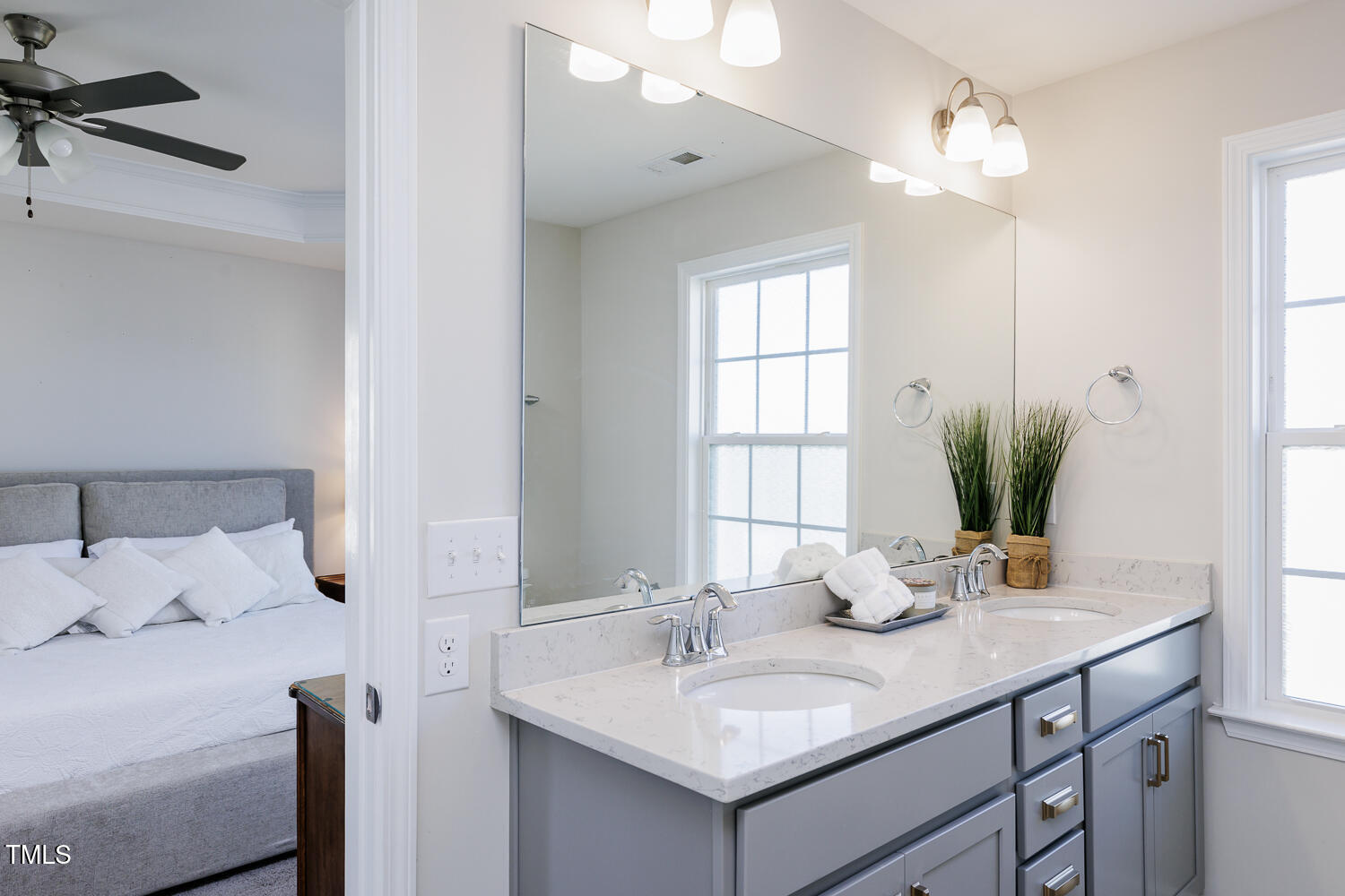 Raleigh, North Carolina 27616, United States, 4 Bedrooms Bedrooms, ,4 BathroomsBathrooms,Residential,Pending,17110