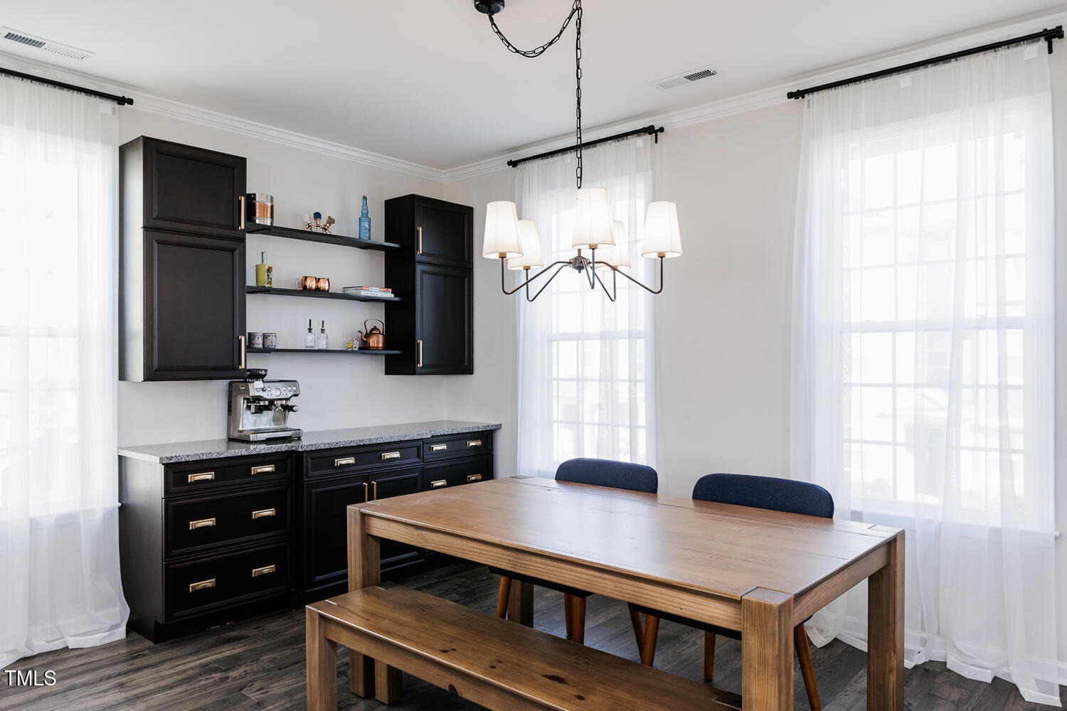 Raleigh, North Carolina 27616, United States, 4 Bedrooms Bedrooms, ,4 BathroomsBathrooms,Residential,Pending,17110