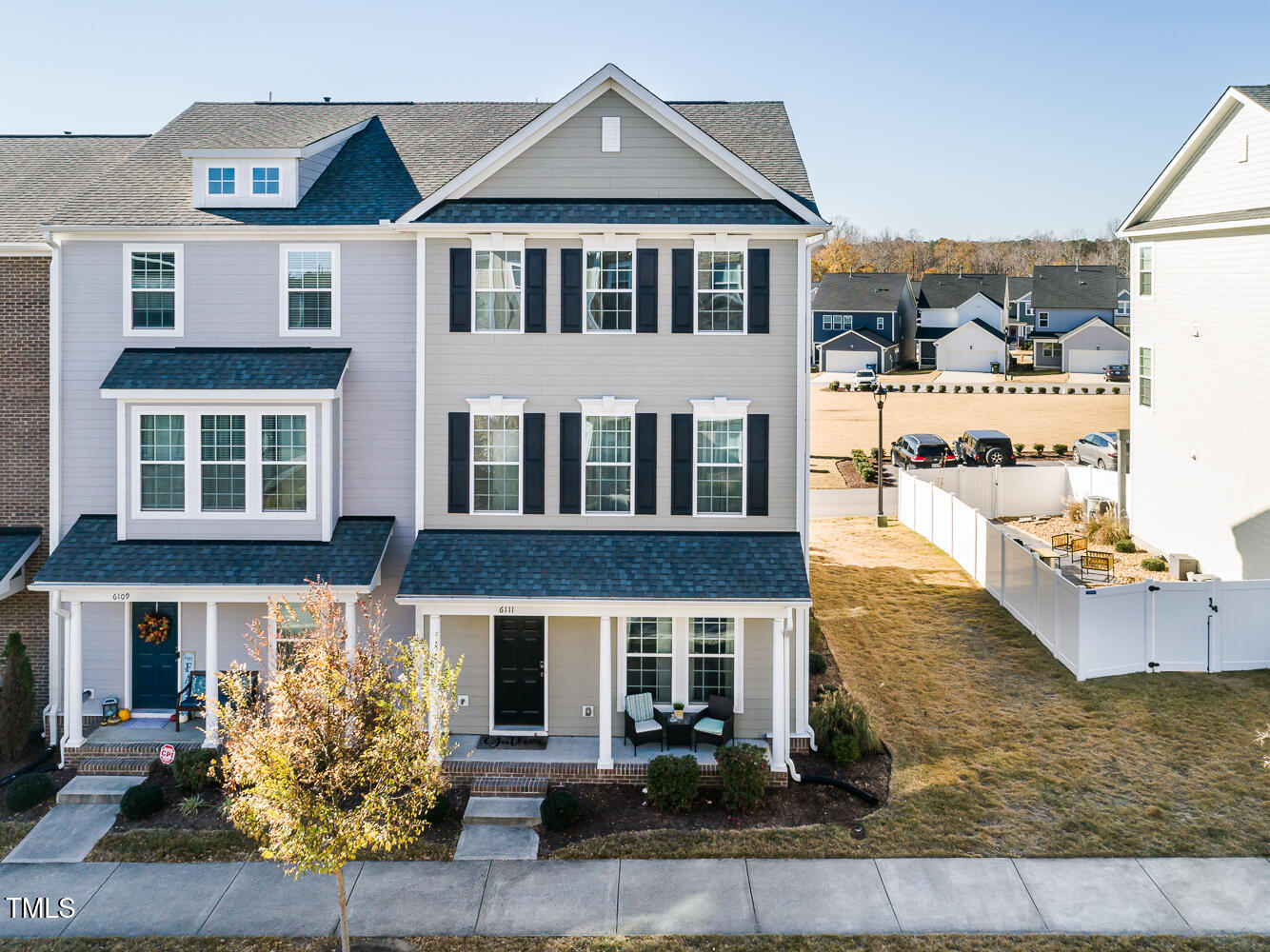 Raleigh, North Carolina 27616, United States, 4 Bedrooms Bedrooms, ,4 BathroomsBathrooms,Residential,Pending,17110