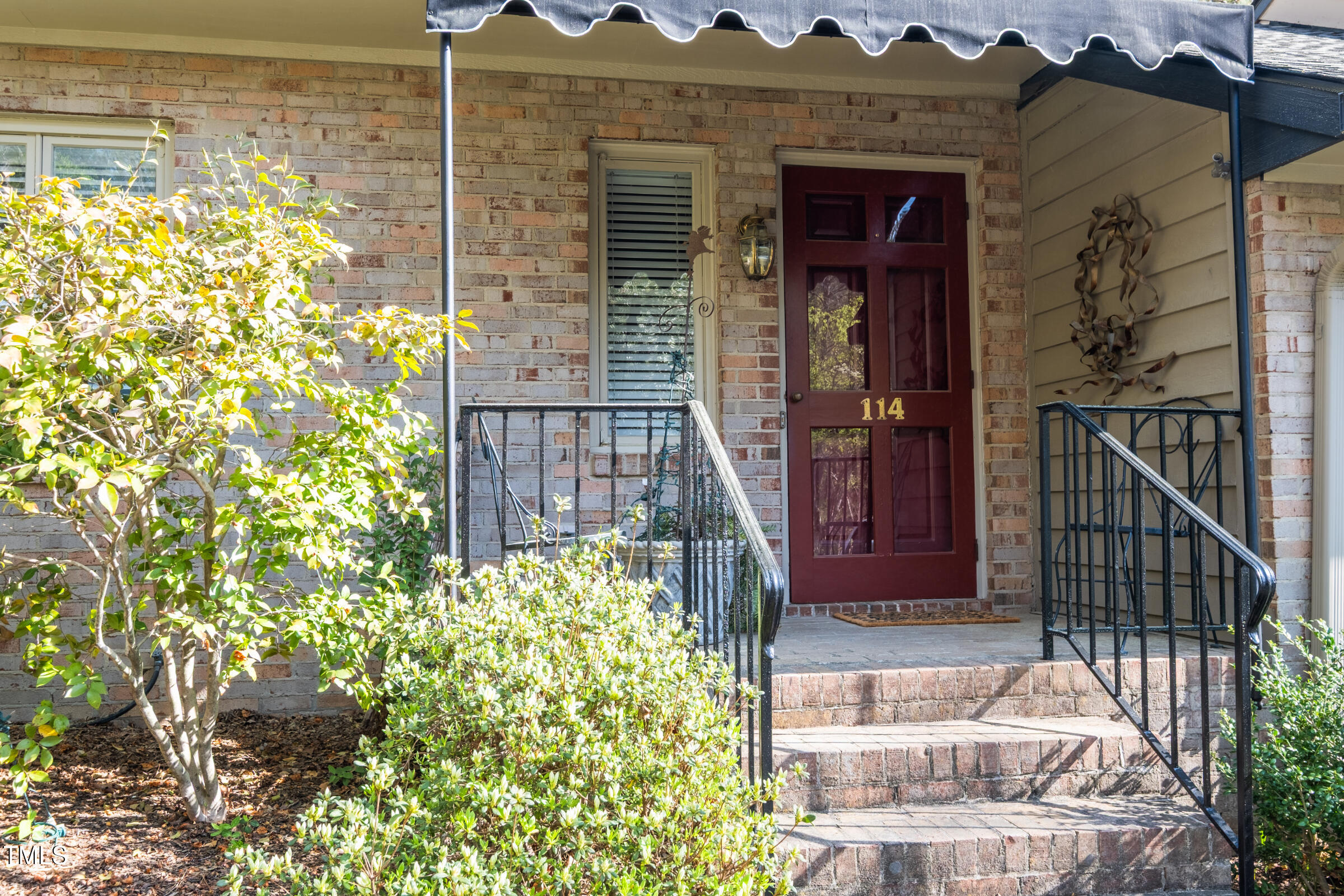 114 Montrose Drive 114