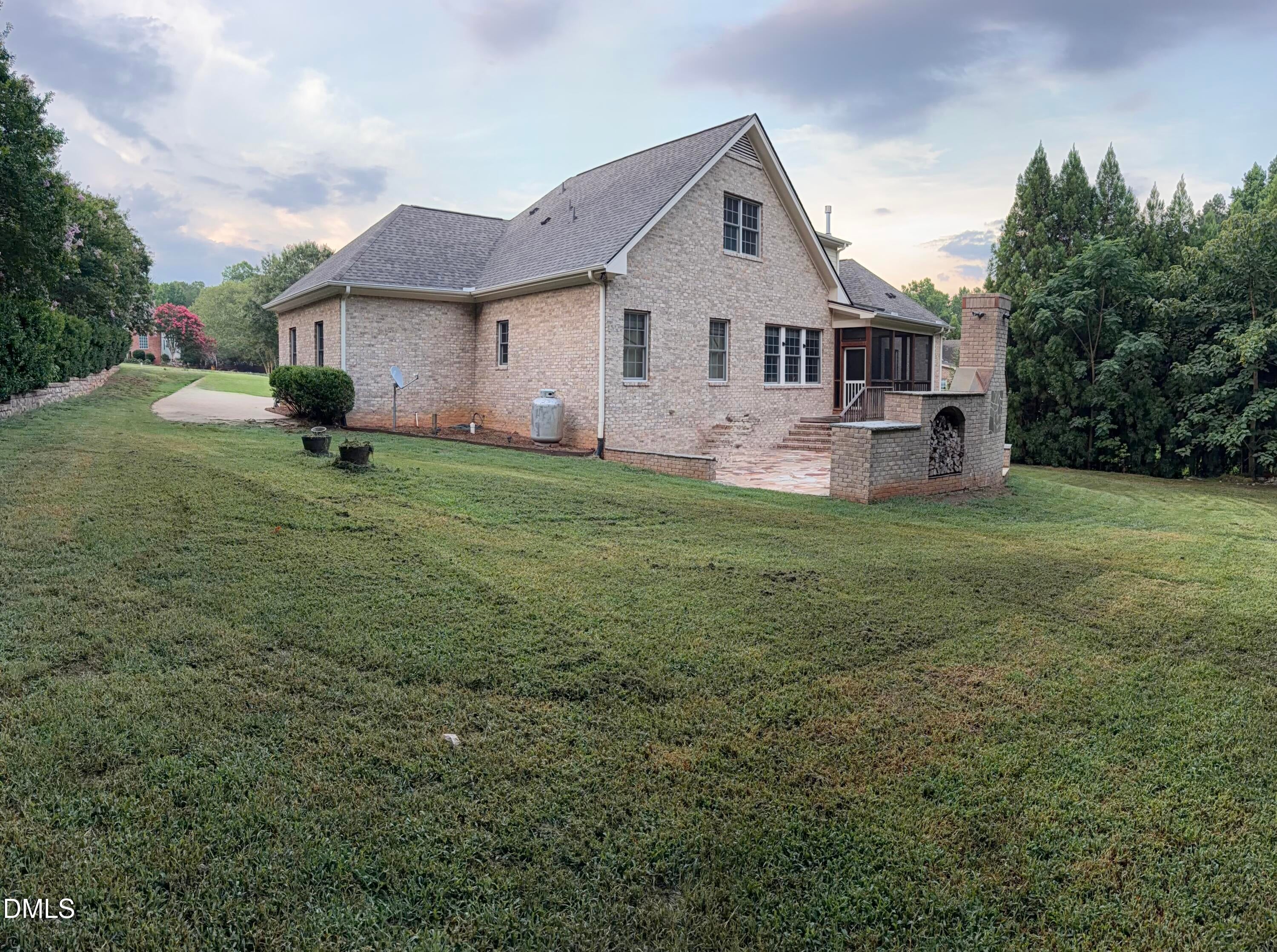 5321 Serather Court