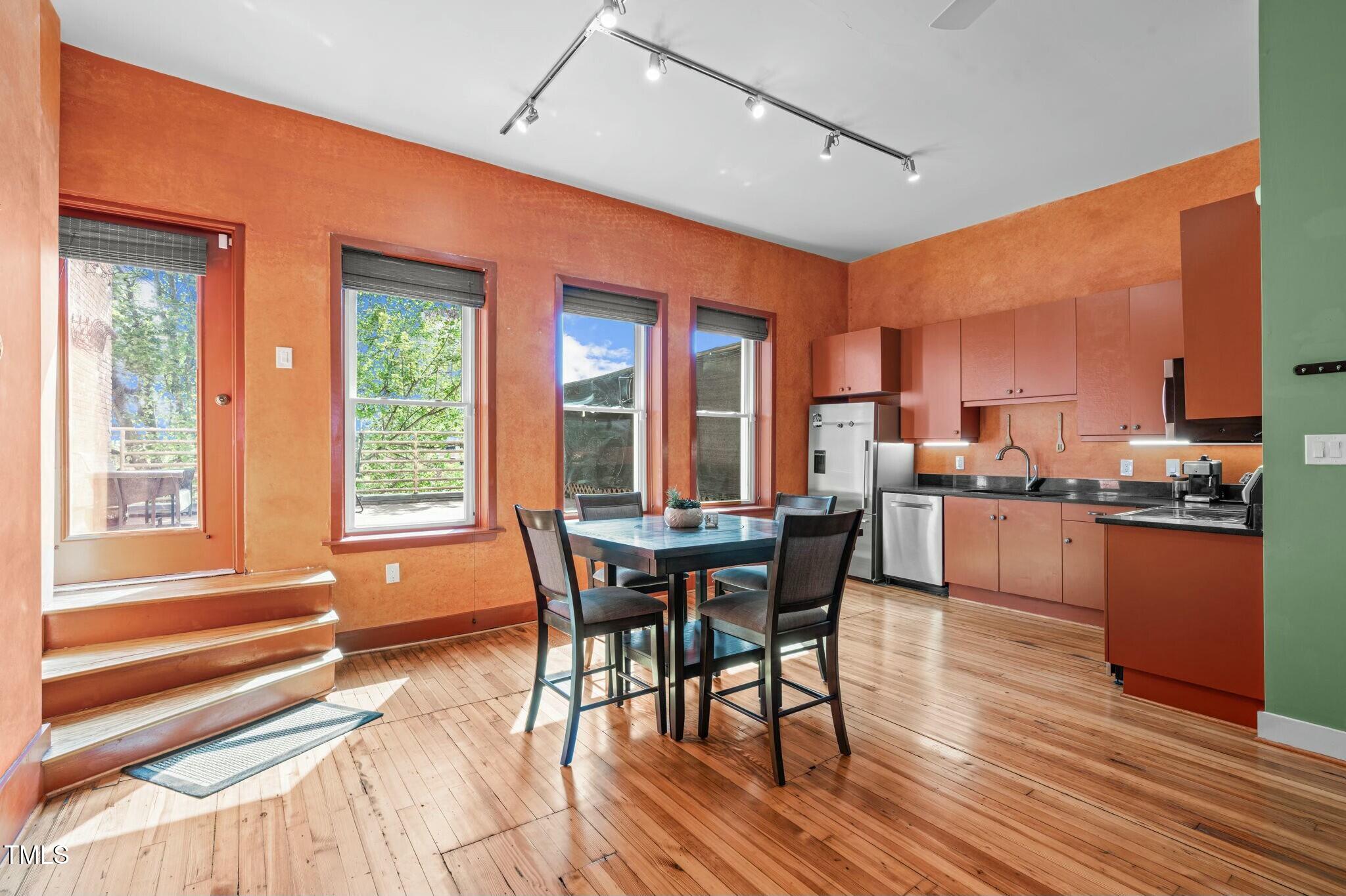 323 W Main Street Unit C