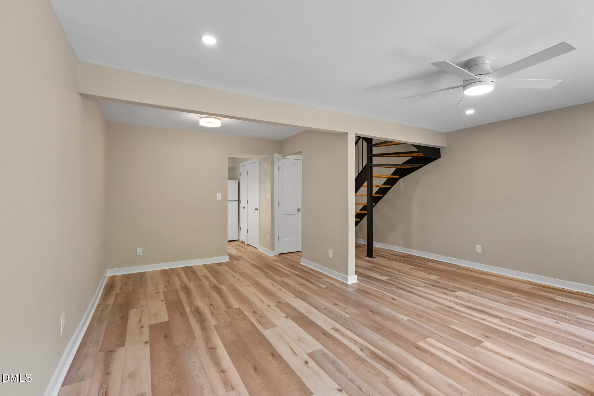 220 Elizabeth Street Apt C10