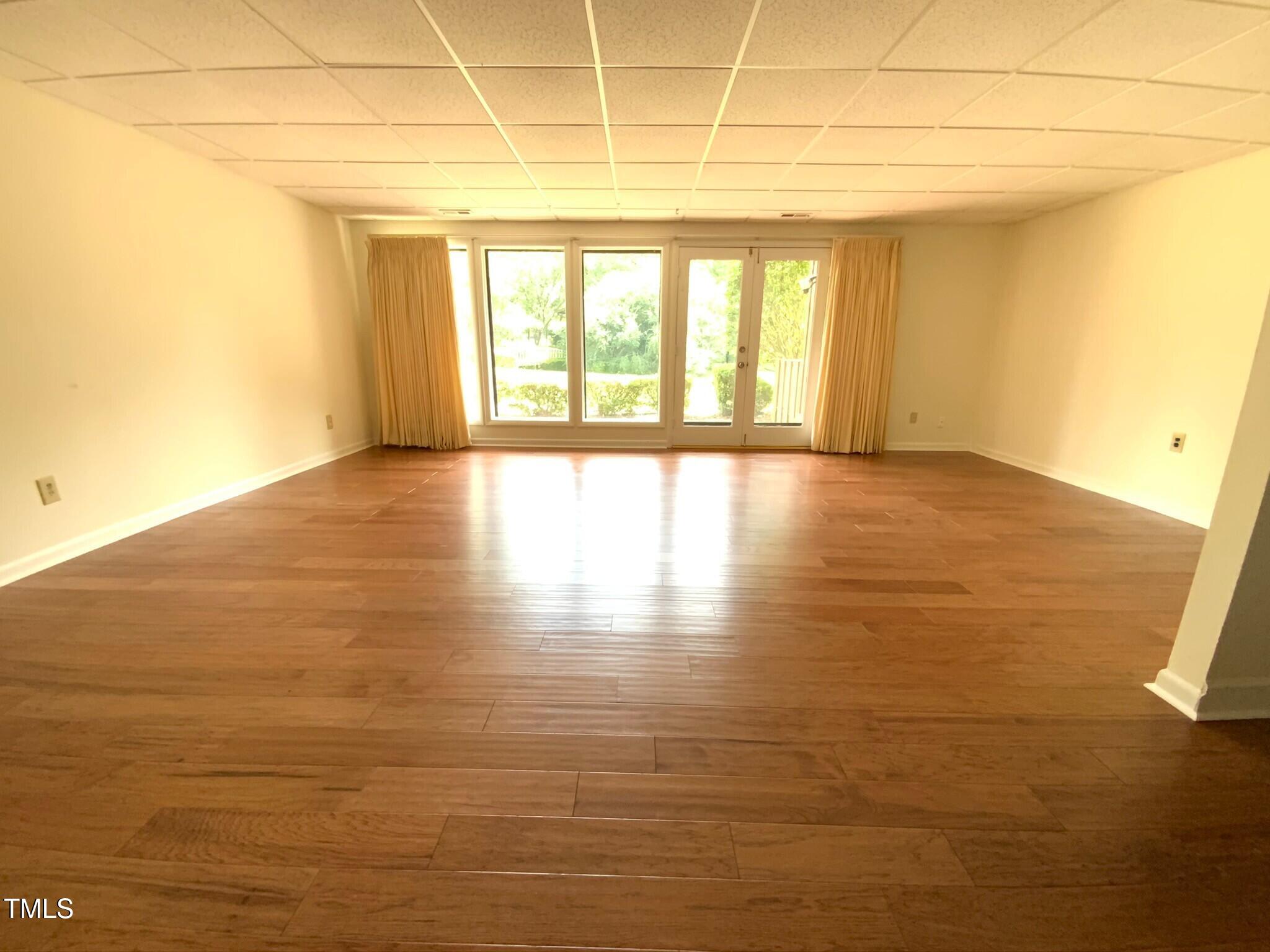 1401 Oak Tree Drive