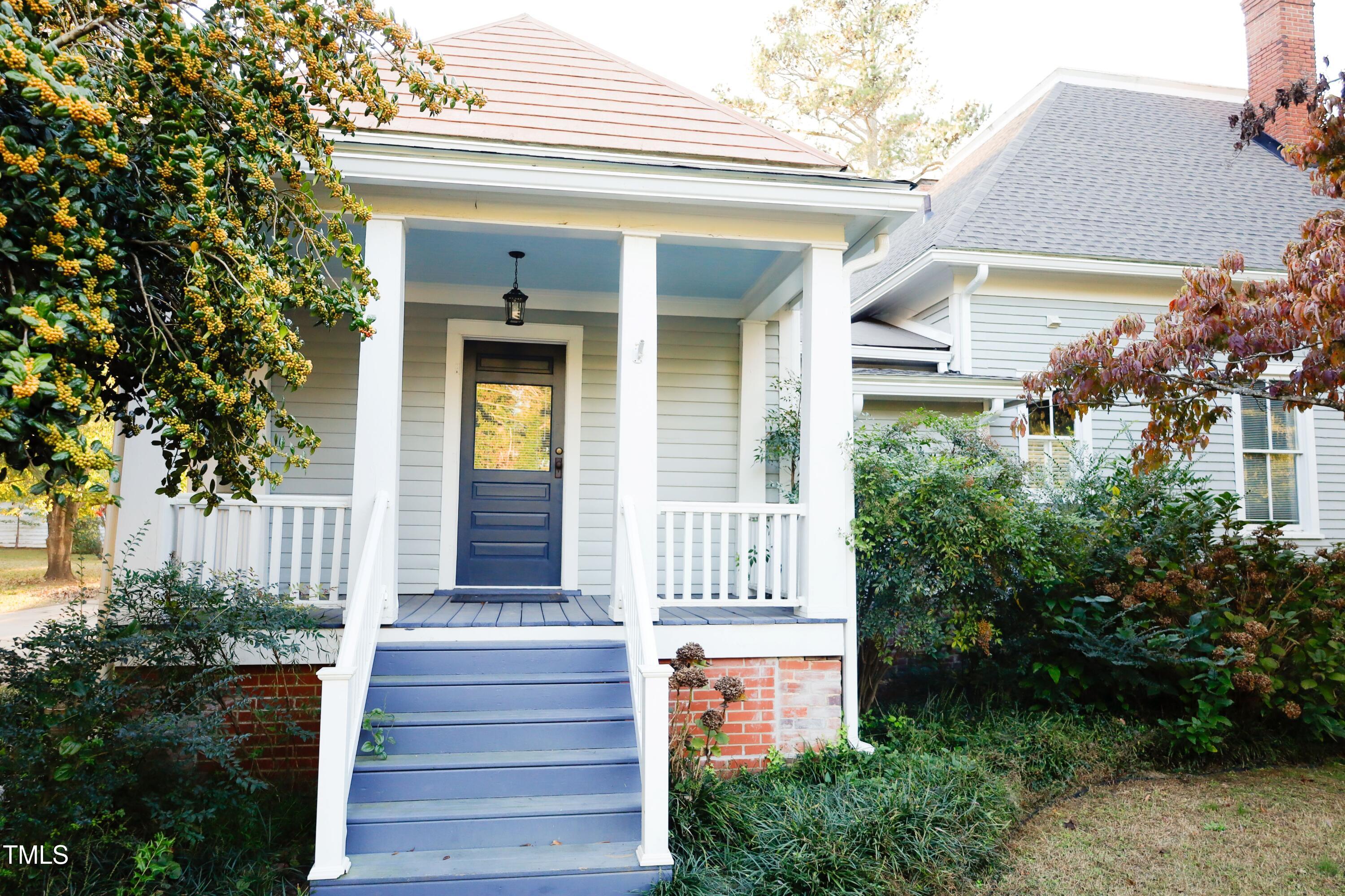208 Glenn Street