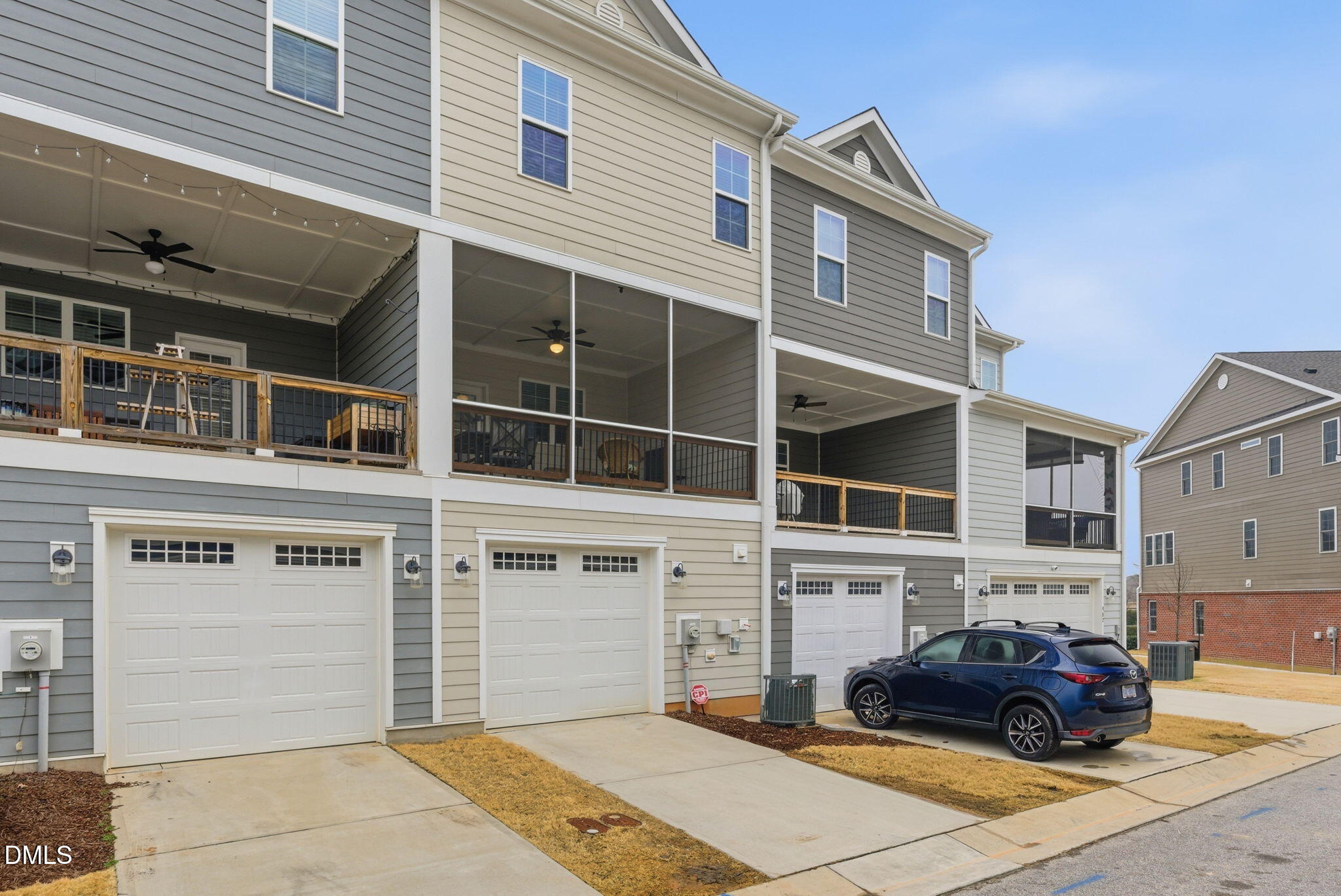 978 Gateway Commons Circle