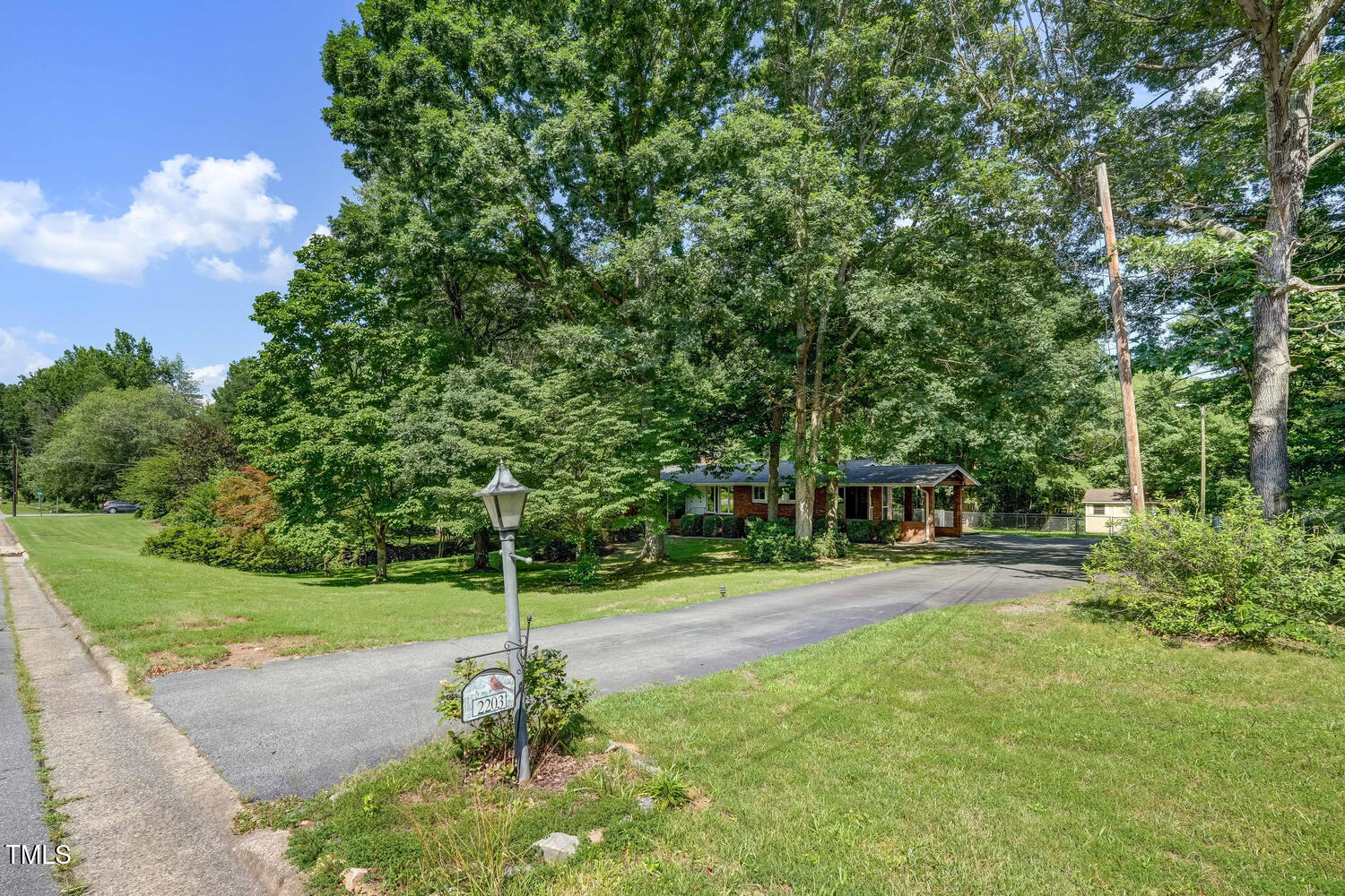 2203 Belmont Drive