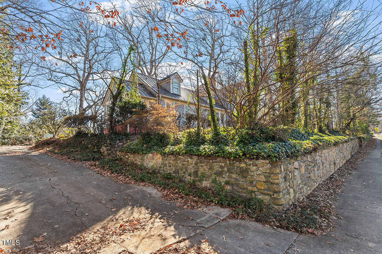 806 E Franklin Street