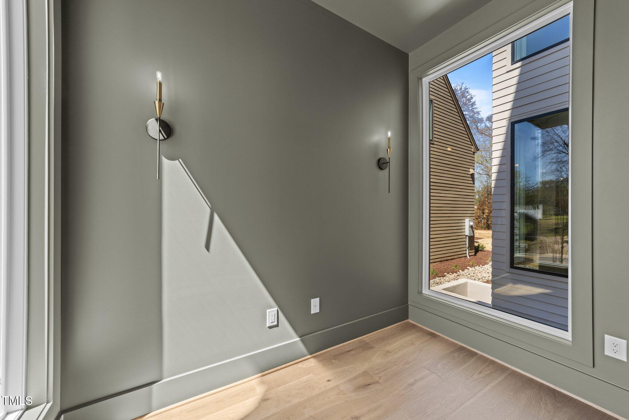 339 1/2 Mulberry Street