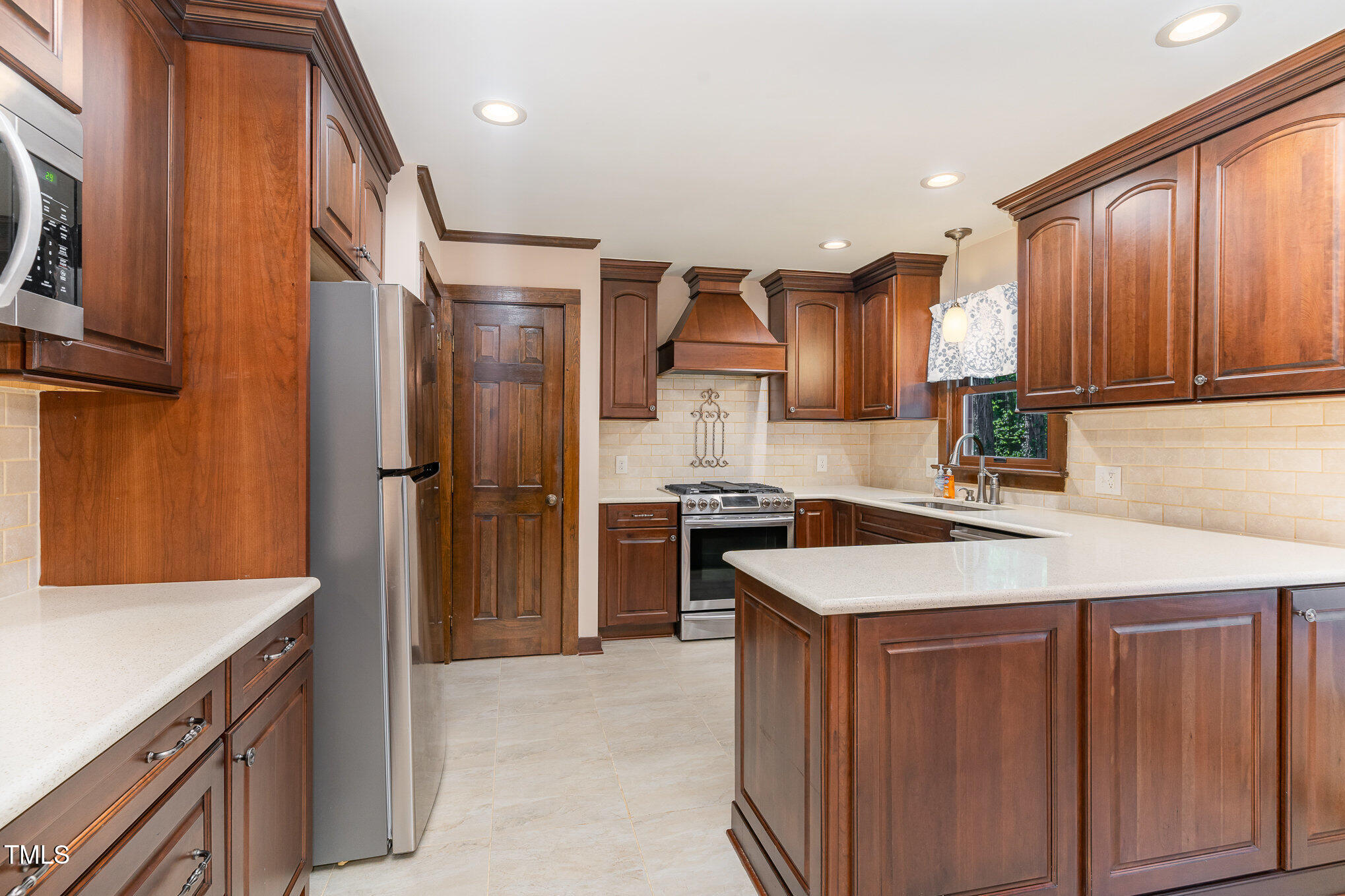 1400 Rainwood Lane