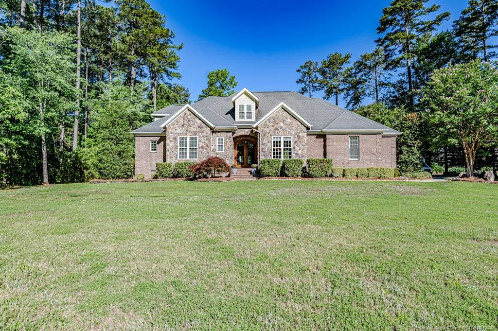 113 Lynnbrook Drive
