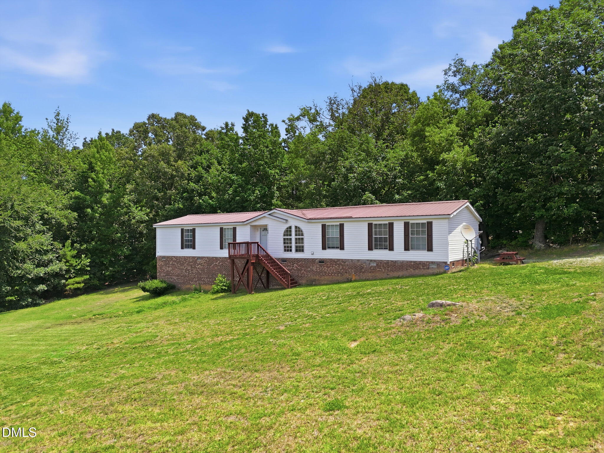 156 Woodsy View Lane