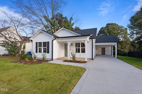 A home in Dunn