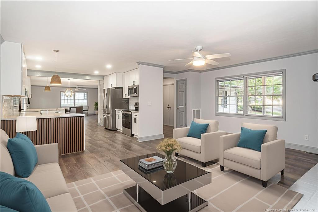 216 Glenburney Drive