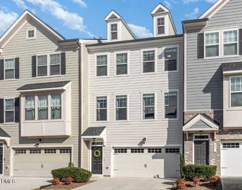 823 Richmont Grove Lane Apex NC 27523