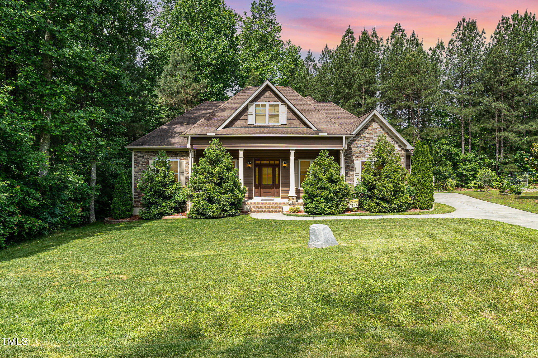 1619 Carriage Drive
