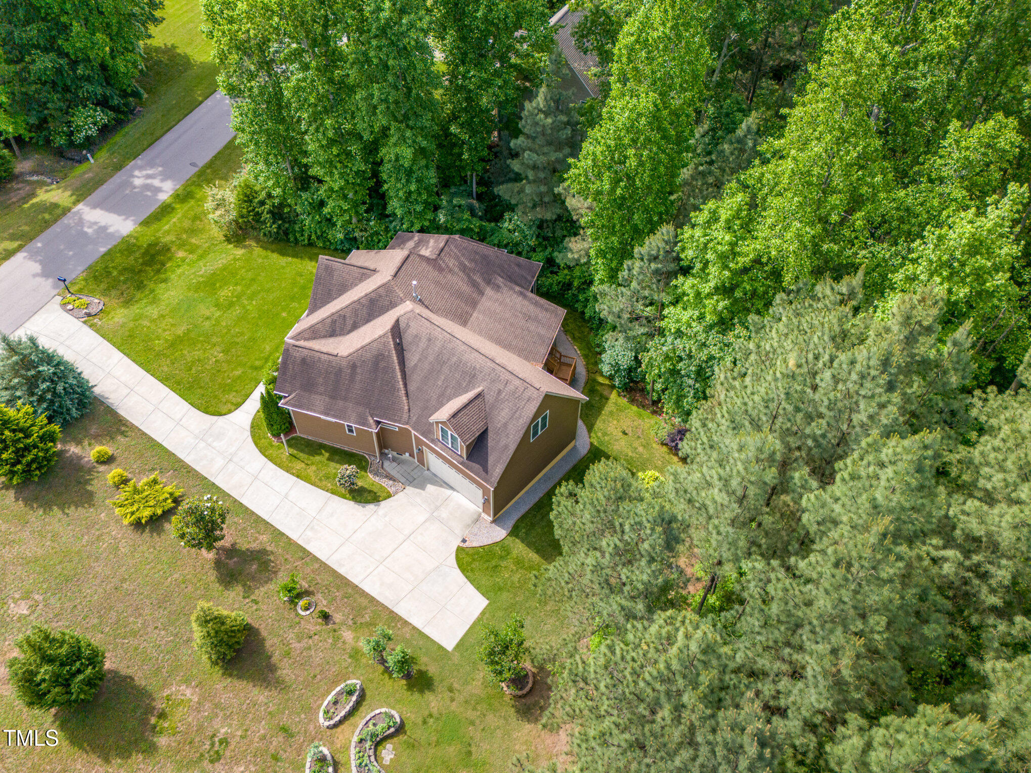1619 Carriage Drive