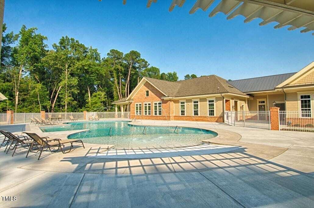 108 Ascot
