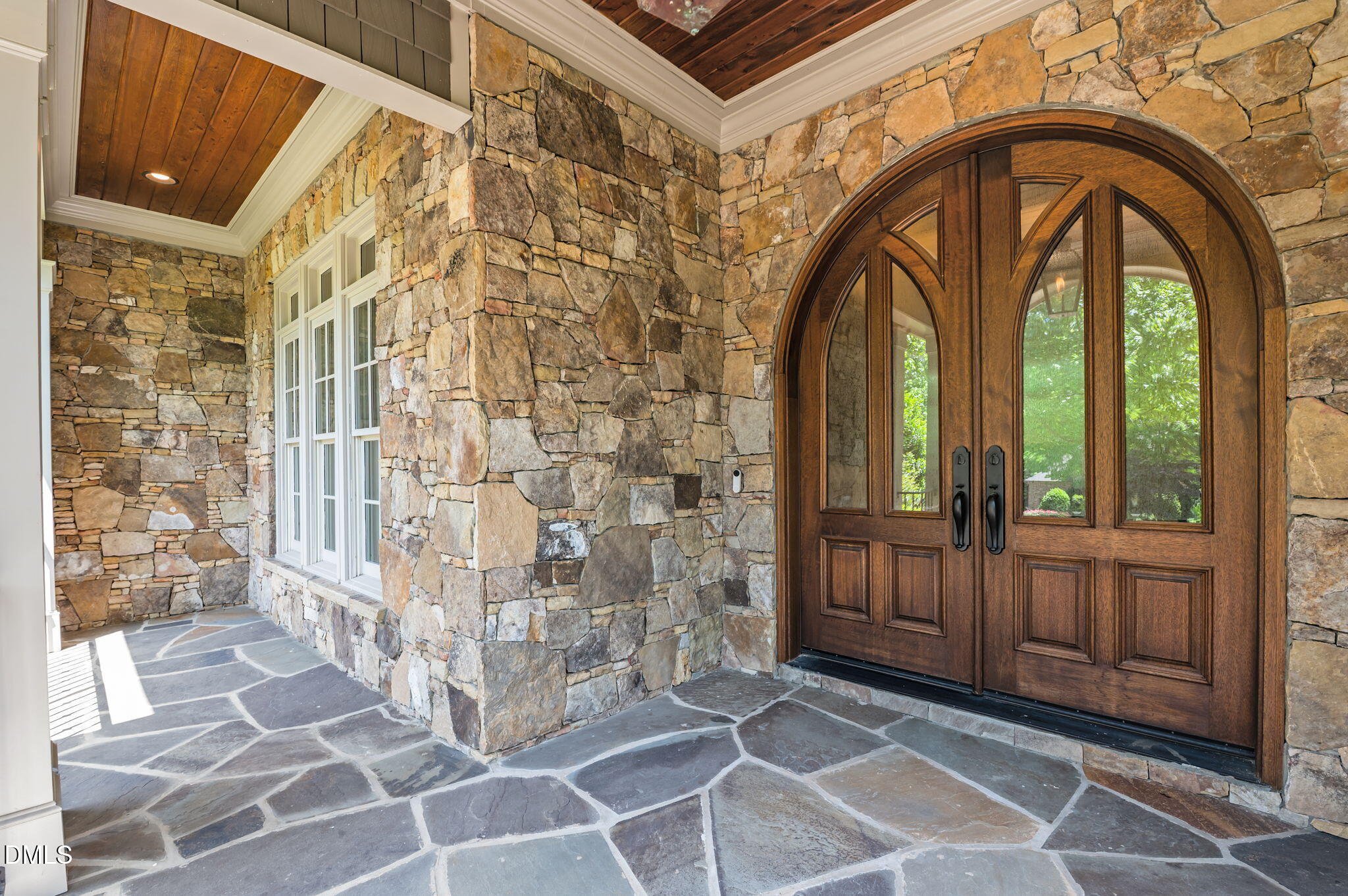 1112 Ladowick Lane