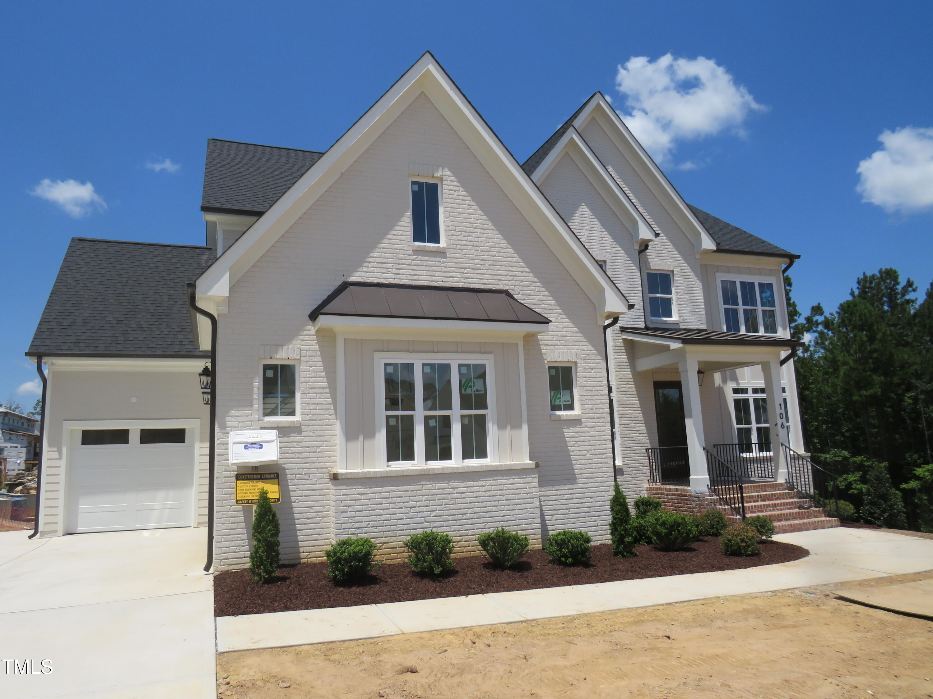 106 Ludbrook Court