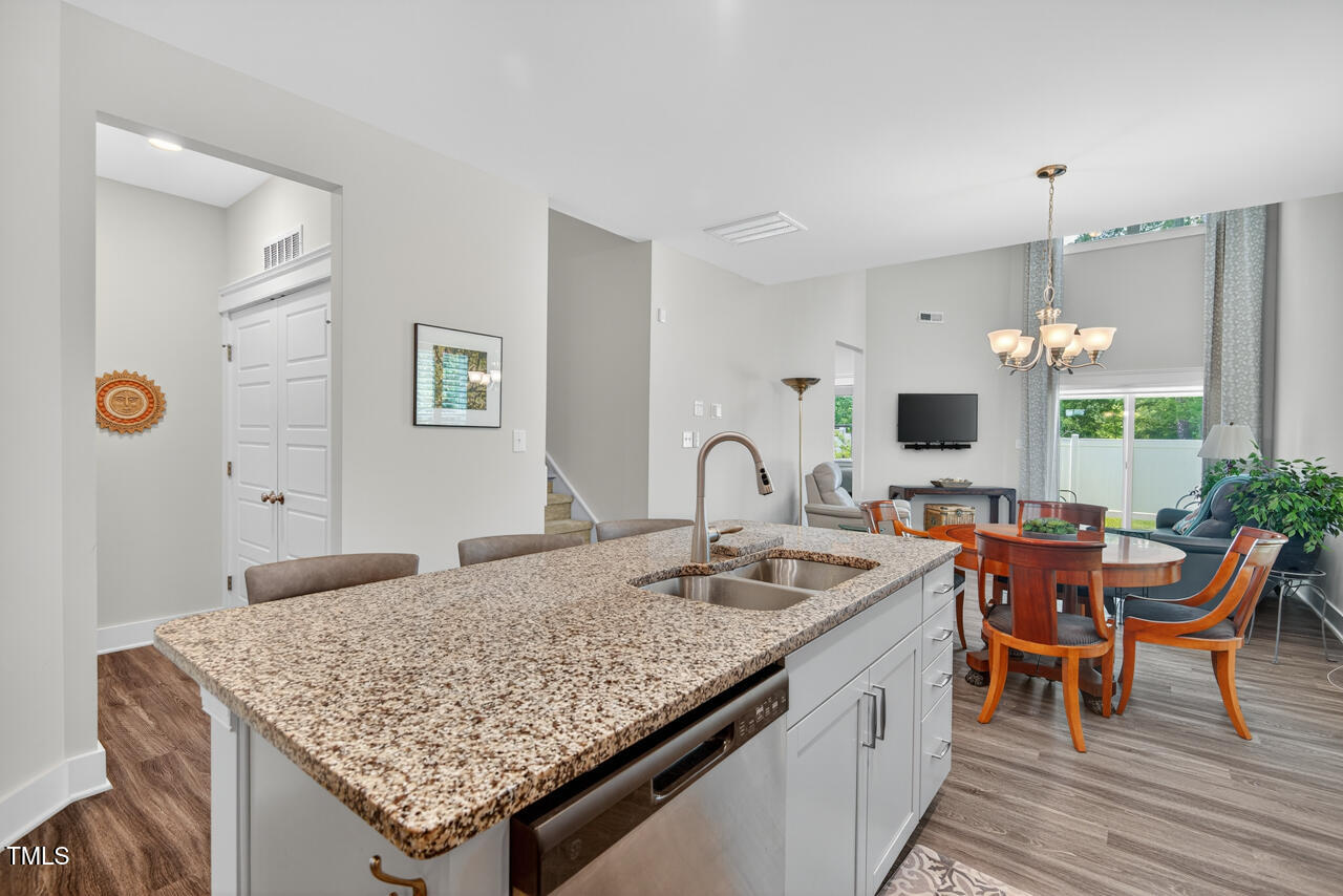 Durham, North Carolina 27703, United States, 3 Bedrooms Bedrooms, ,3 BathroomsBathrooms,Residential,Active,173035