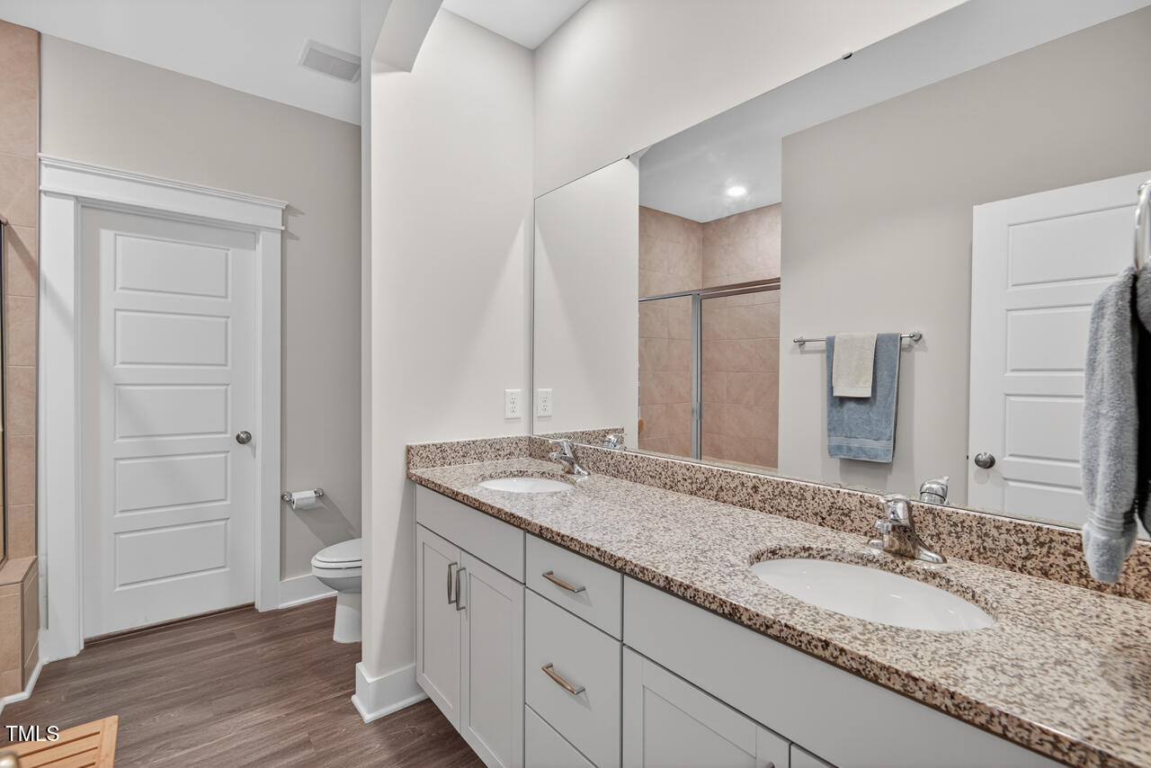 Durham, North Carolina 27703, United States, 3 Bedrooms Bedrooms, ,3 BathroomsBathrooms,Residential,Active,173035