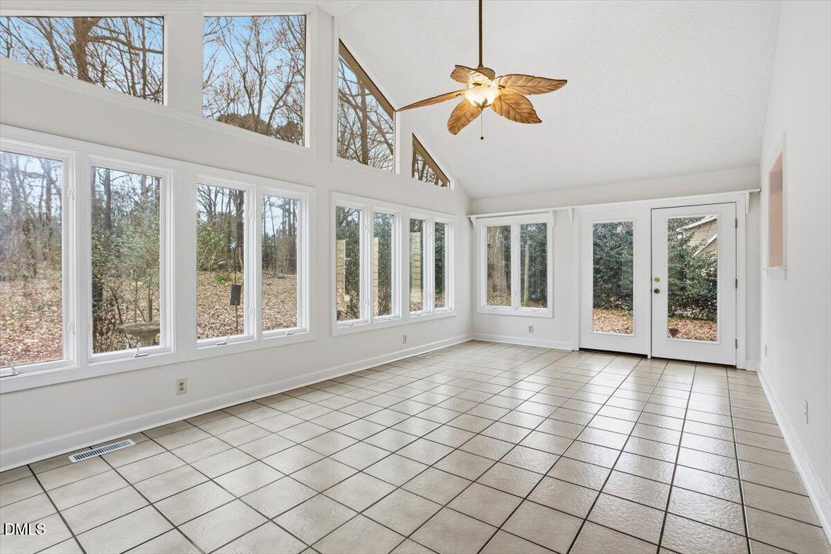 8713 Stonegate Drive