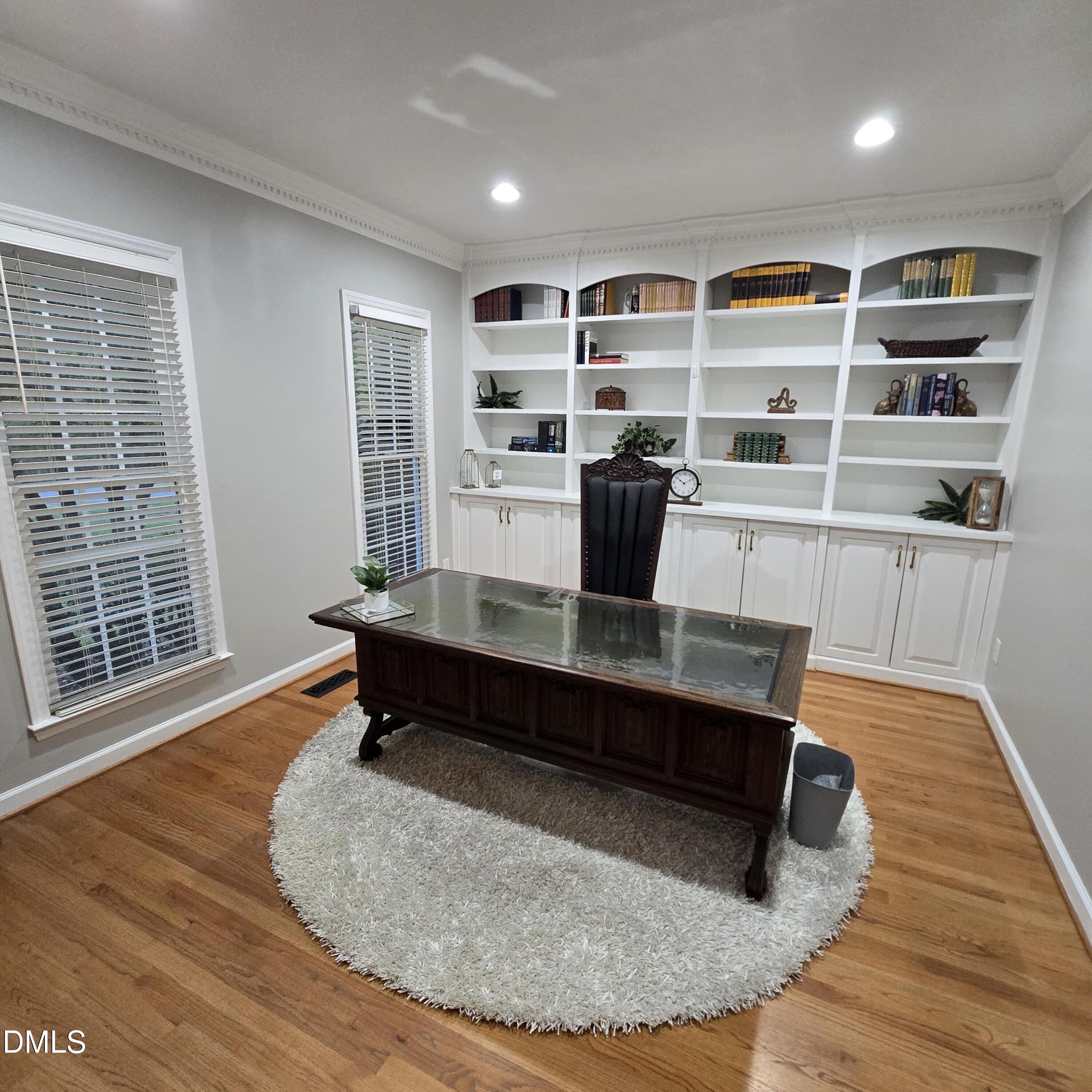 2345 Knoll Ridge Lane