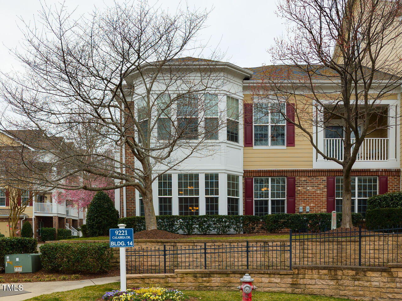9221 Calabria Dr 121