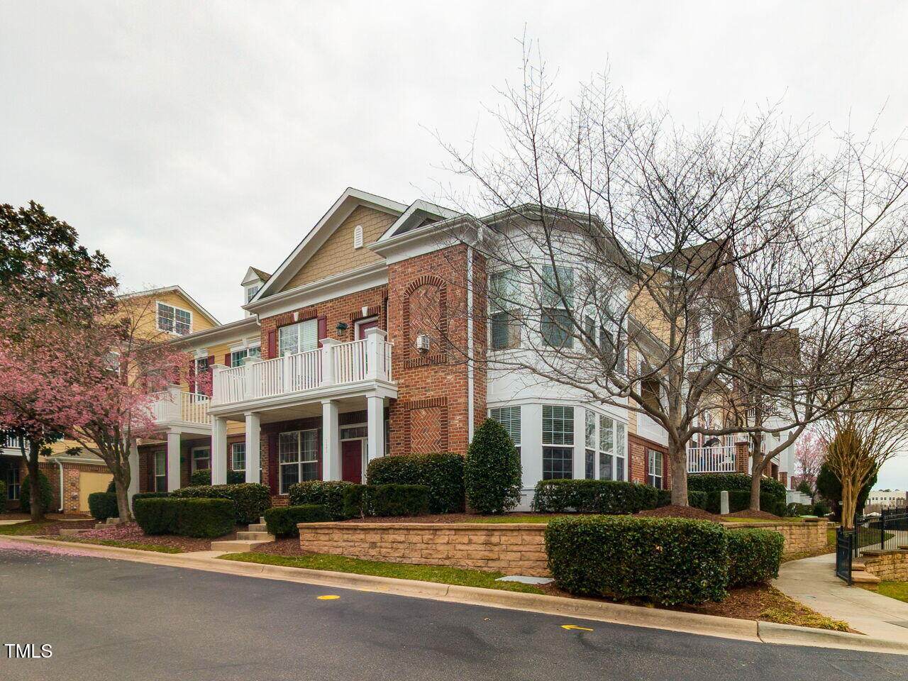 9221 Calabria Dr 121
