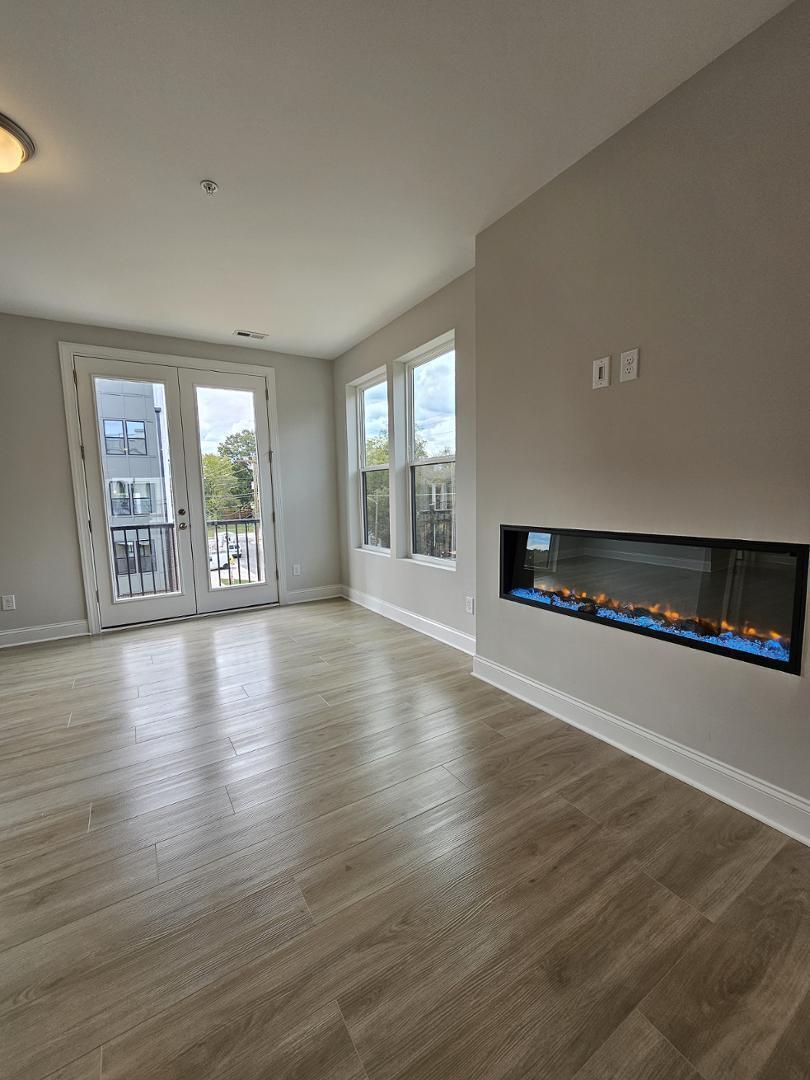 1202 Coach Station Alley 201