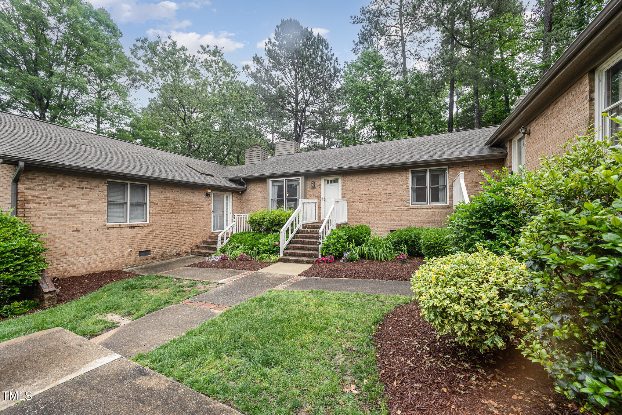 200 W Woodcroft Parkway 57b