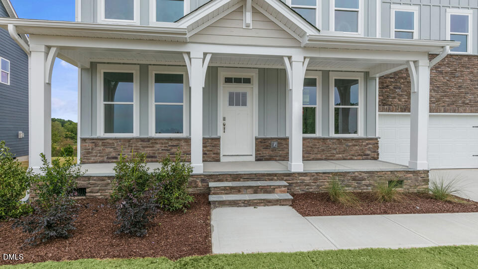 1121 Dartford Green Place