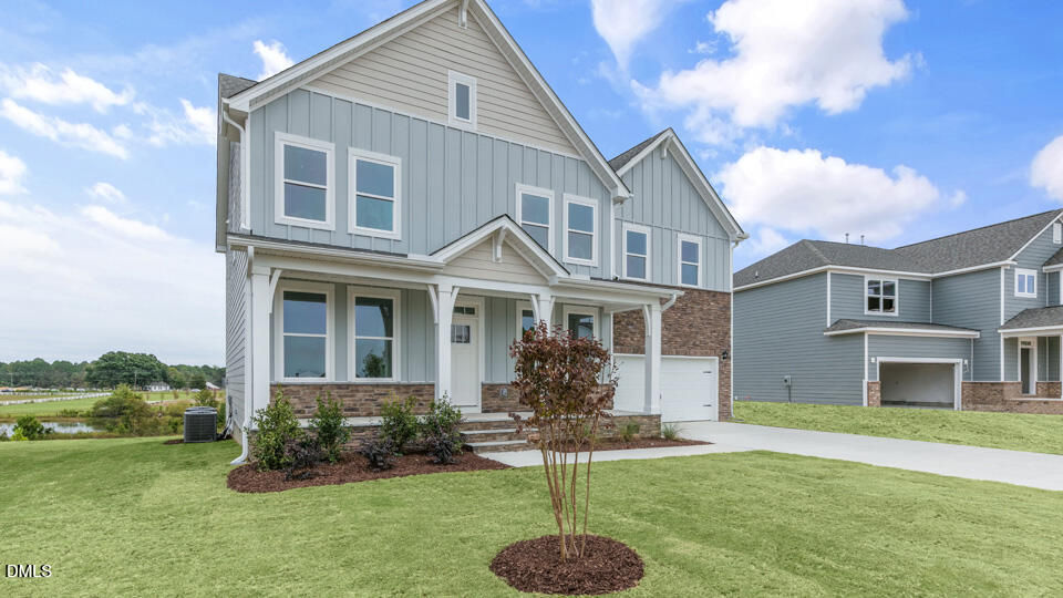 1121 Dartford Green Place