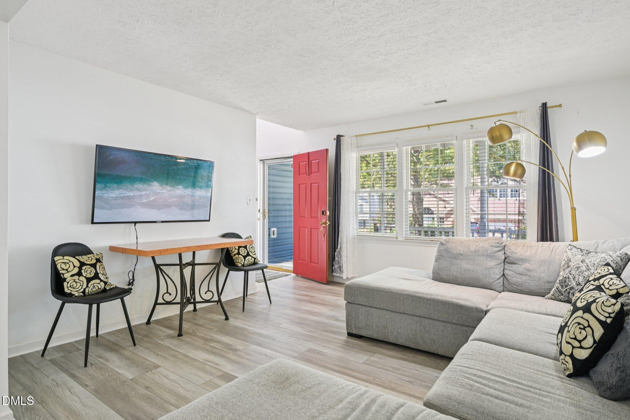 5320 Spring Pines Way