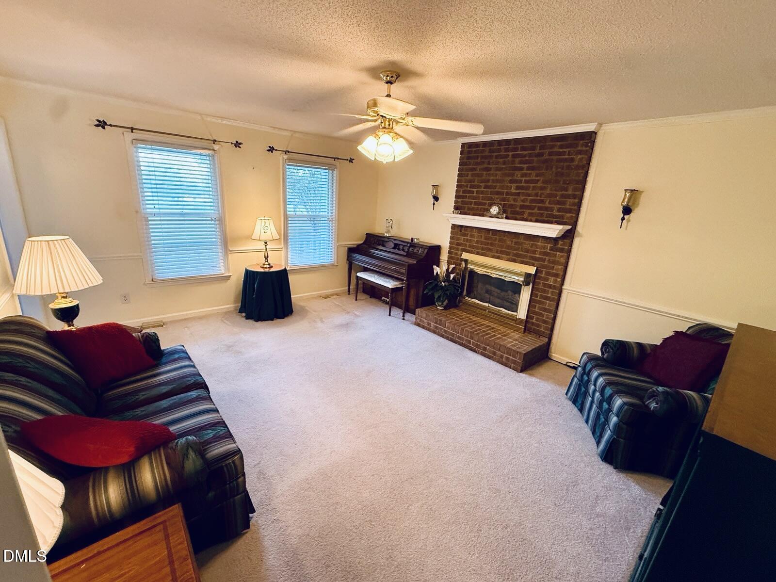 129 Pebble Drive