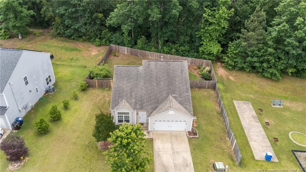 841 Golden Horseshoe Lane