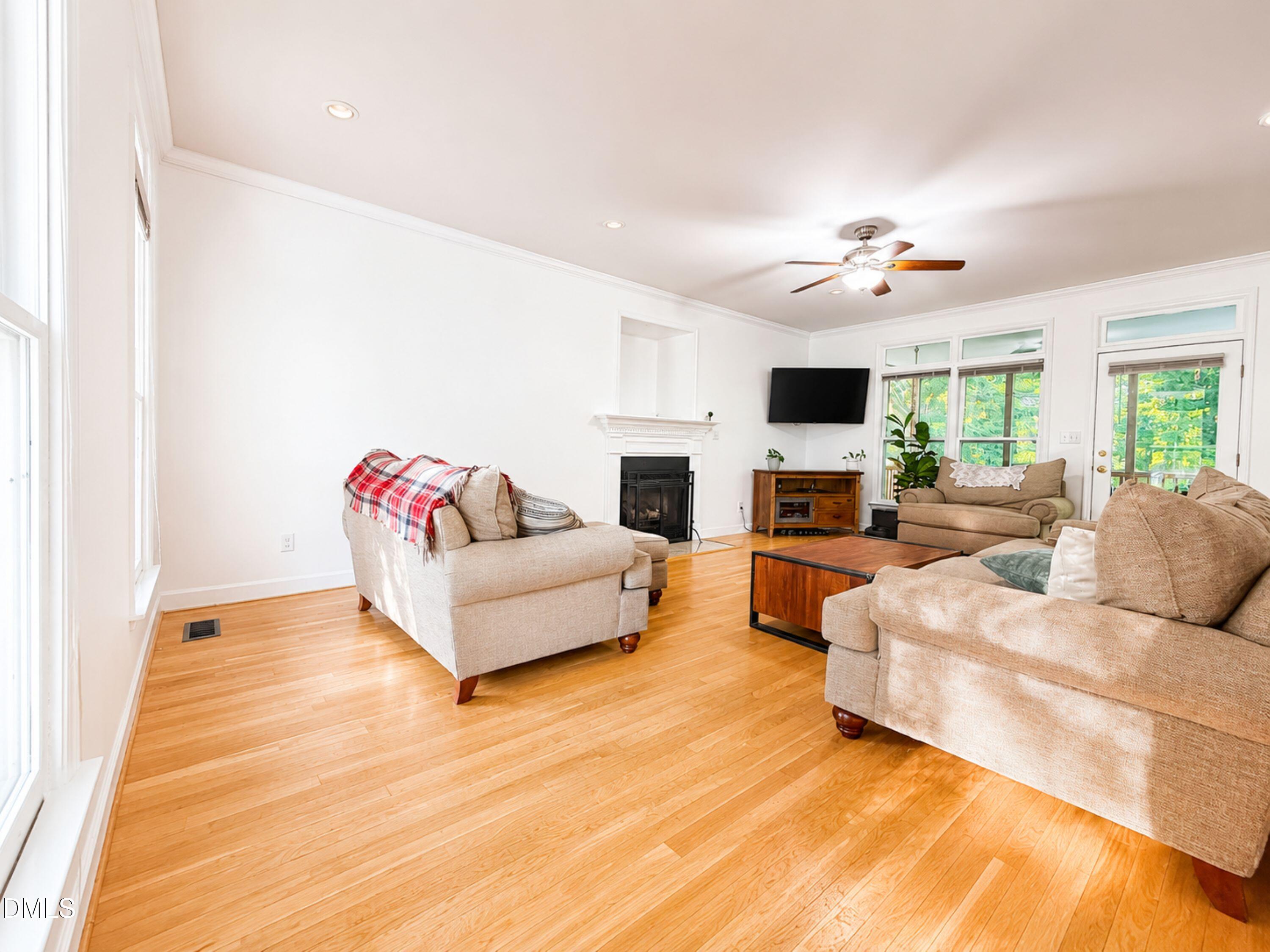 6220 Daybreak Drive
