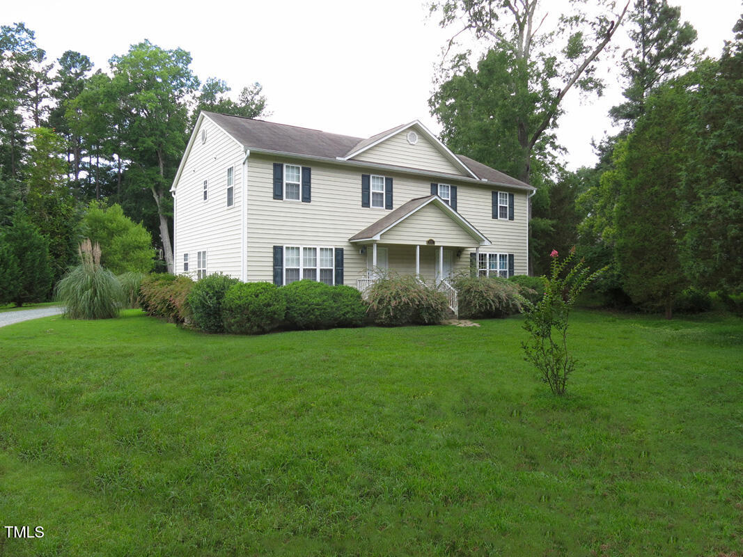 301 Hillsborough Road A+B