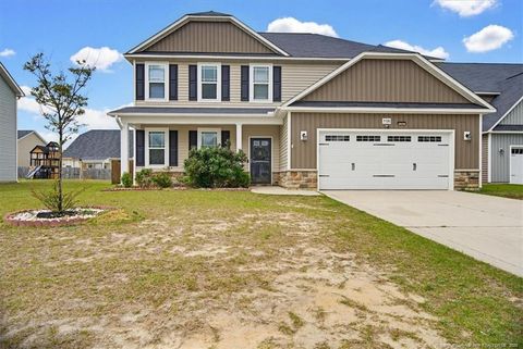 Photo of 5726 Pondhaven Drive, Fayetteville, NC 28314 (MLS # LP758852)