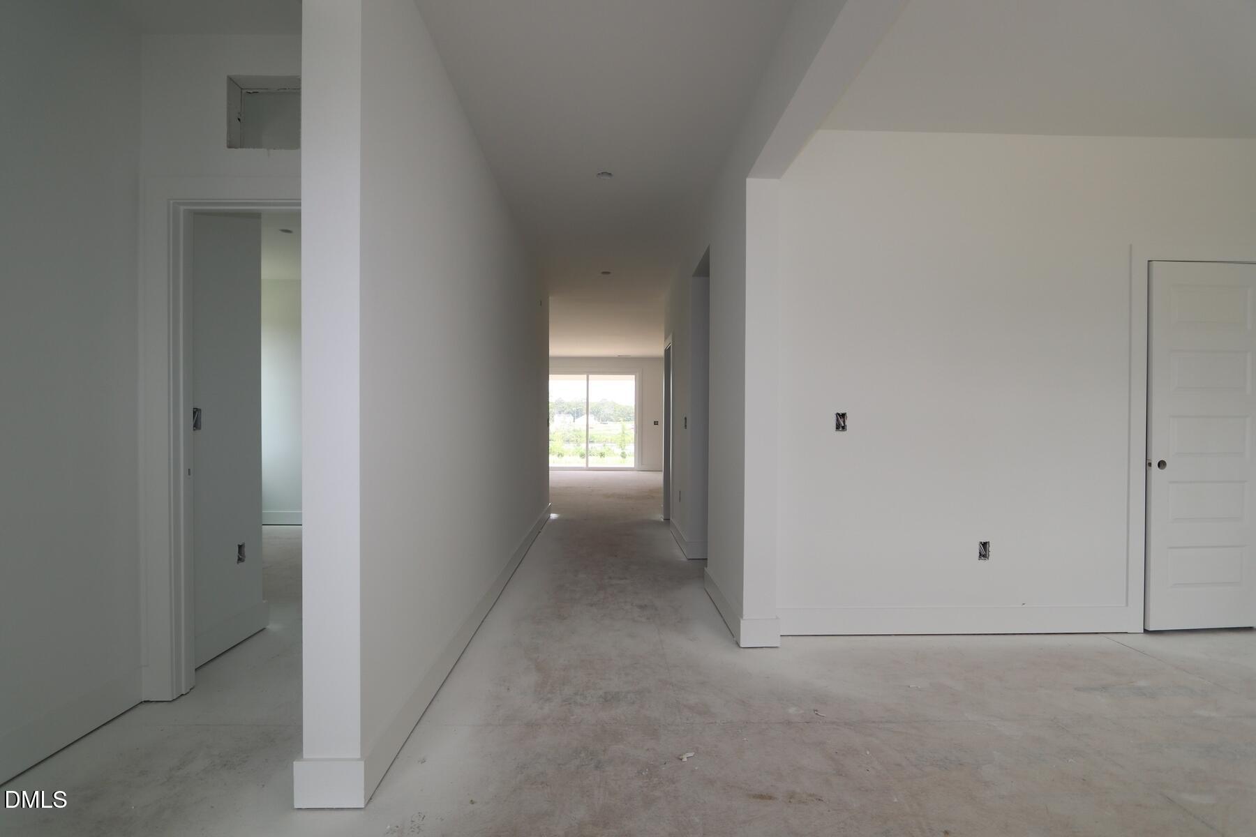 35 Windward Place