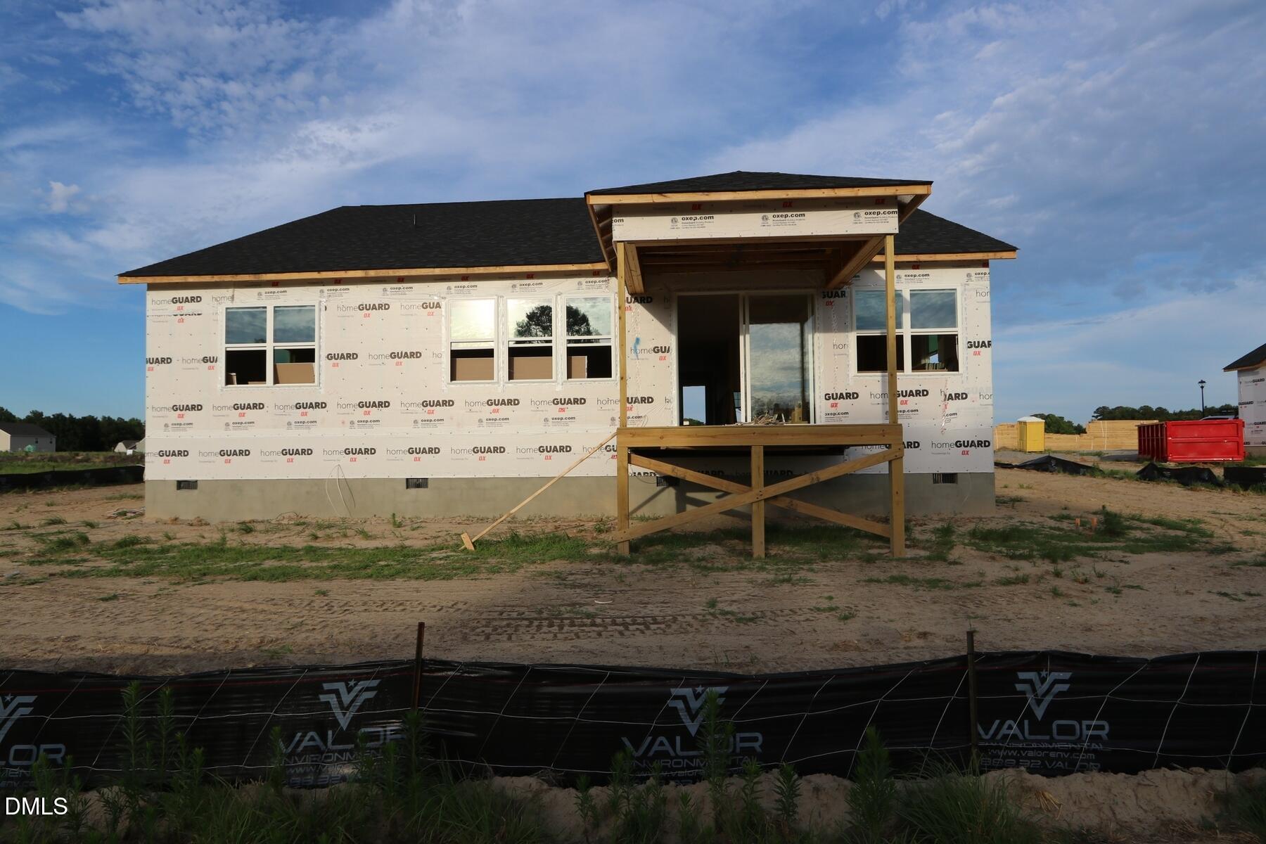 35 Windward Place