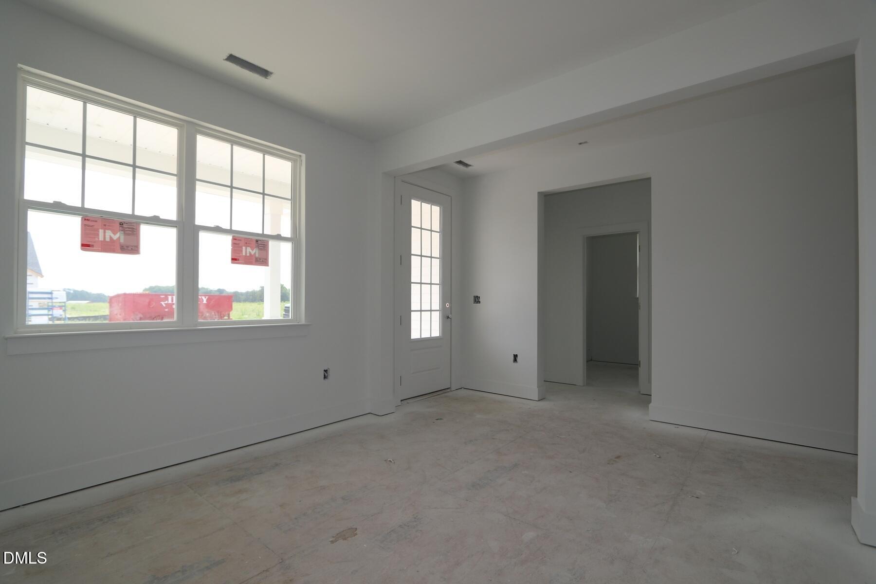 35 Windward Place